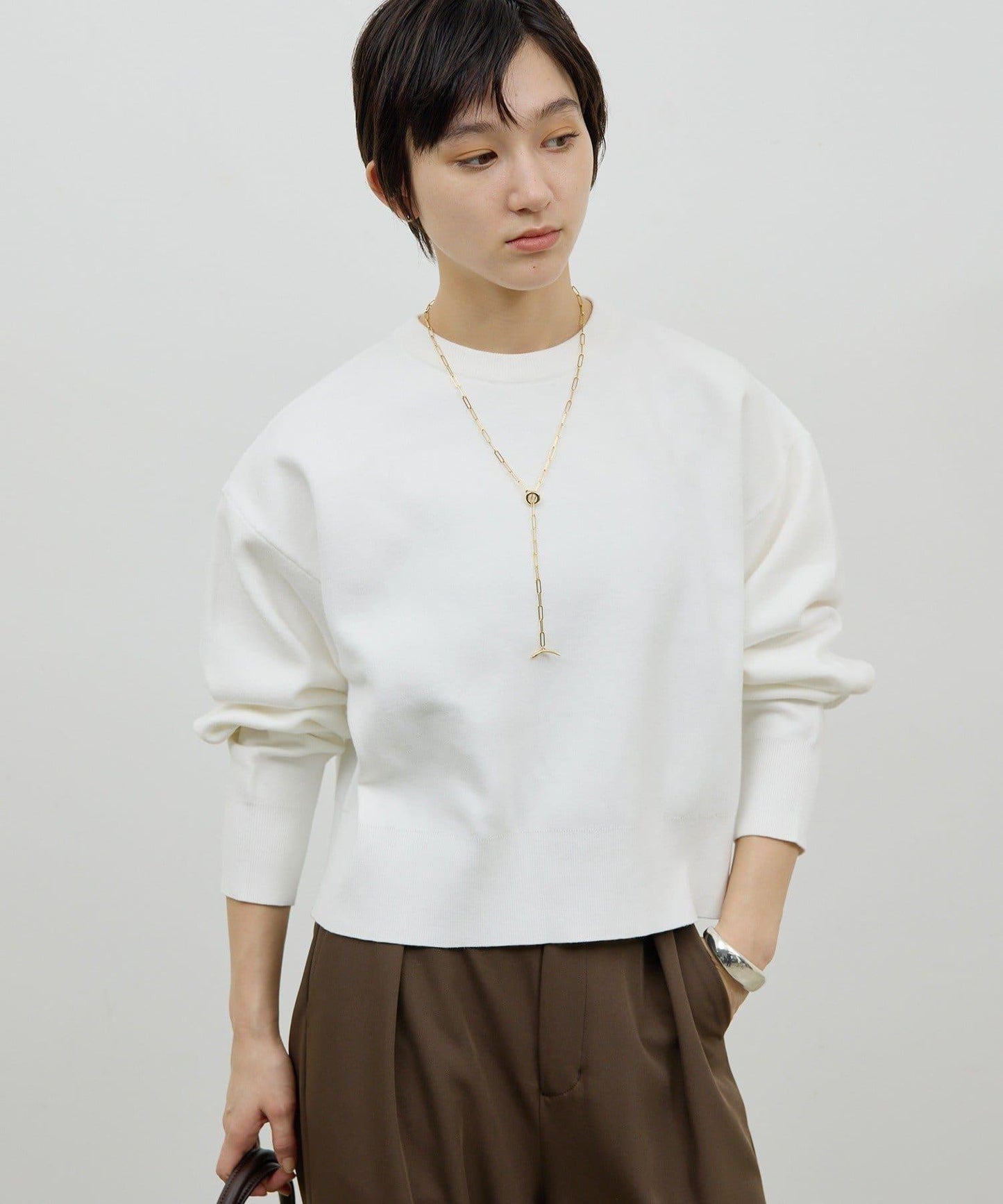 衛衣風格圓領針織衫