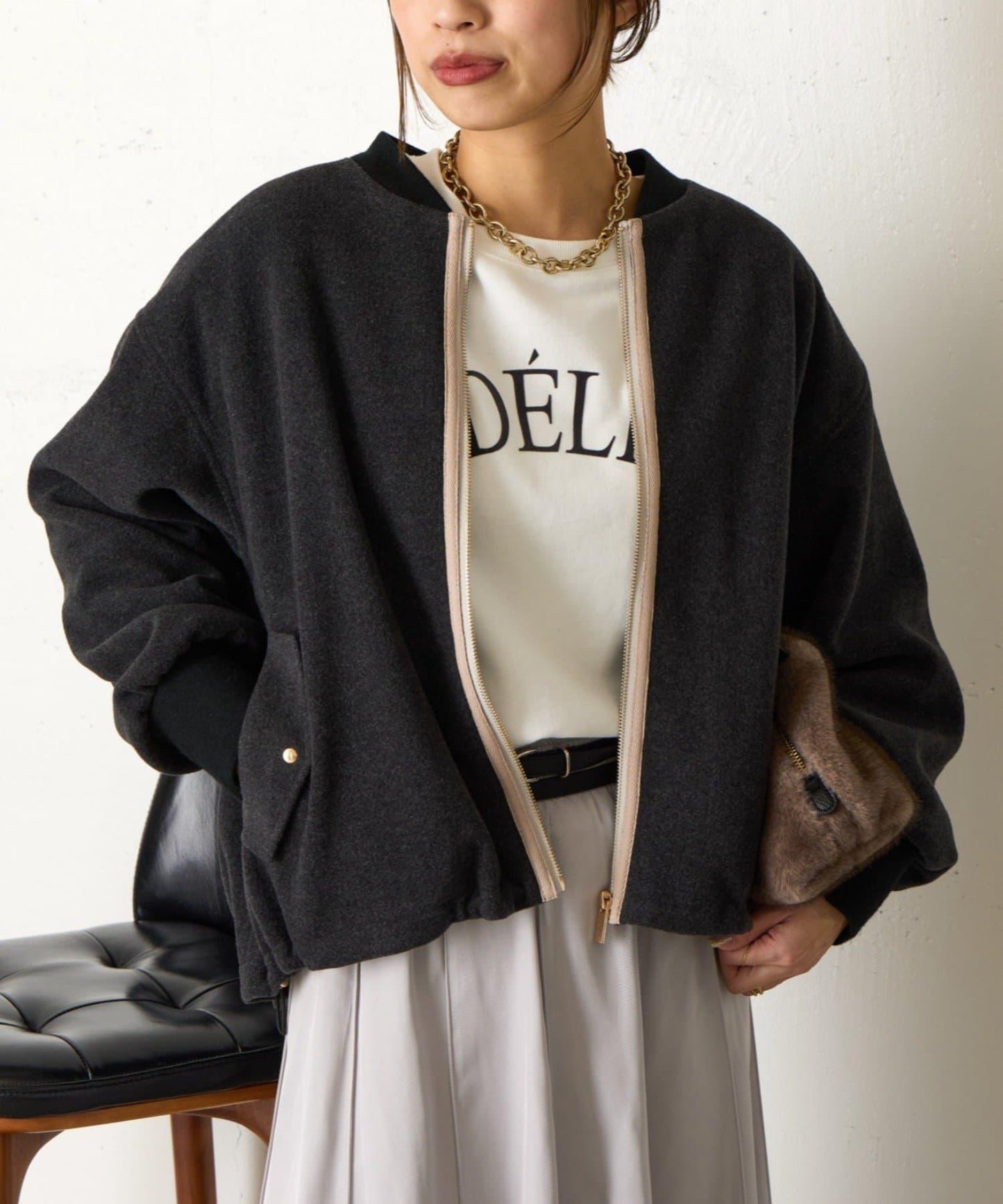 背部荷葉邊夾克