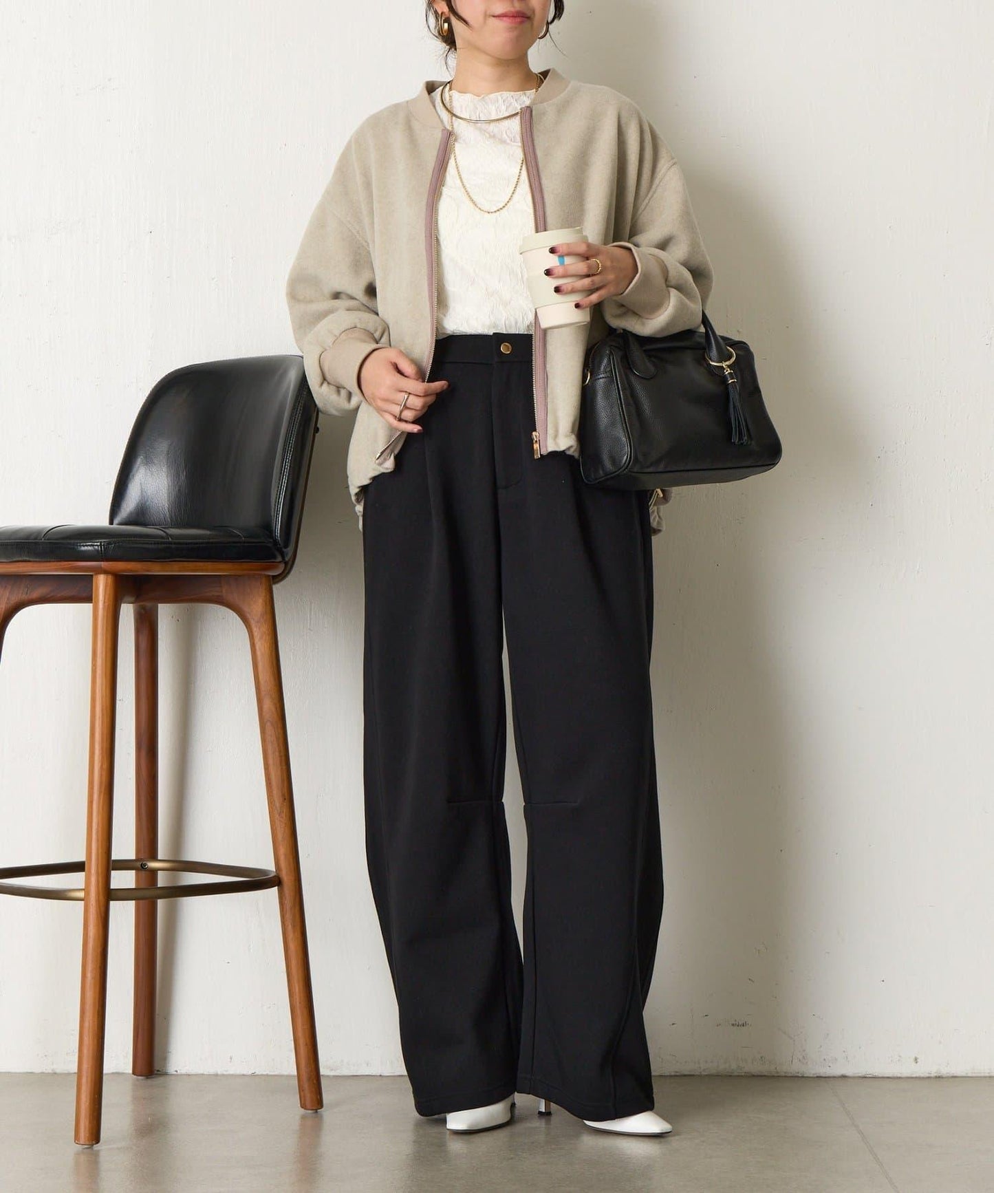 背部荷葉邊夾克