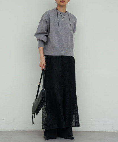 衛衣風格圓領針織衫