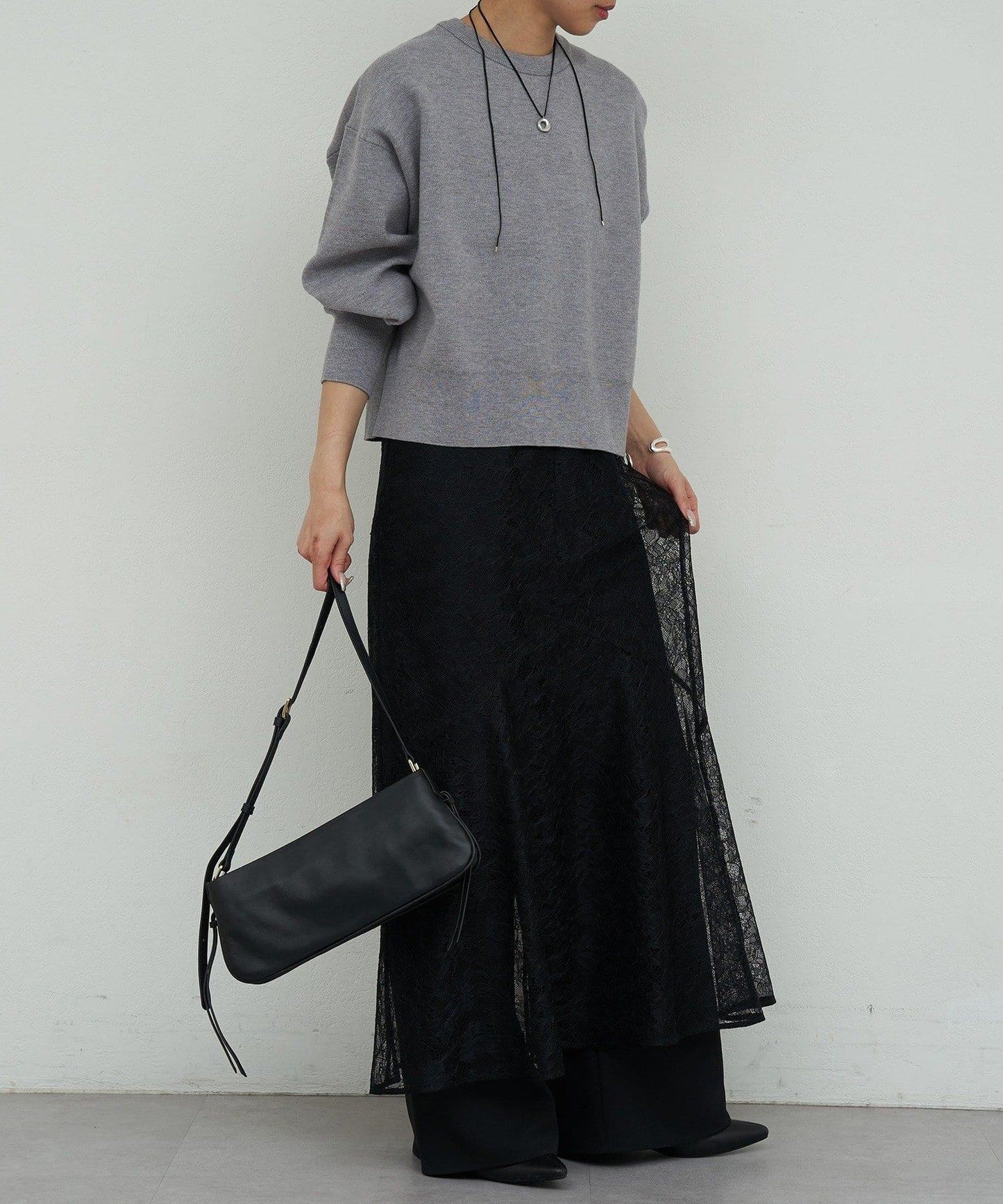 衛衣風格圓領針織衫