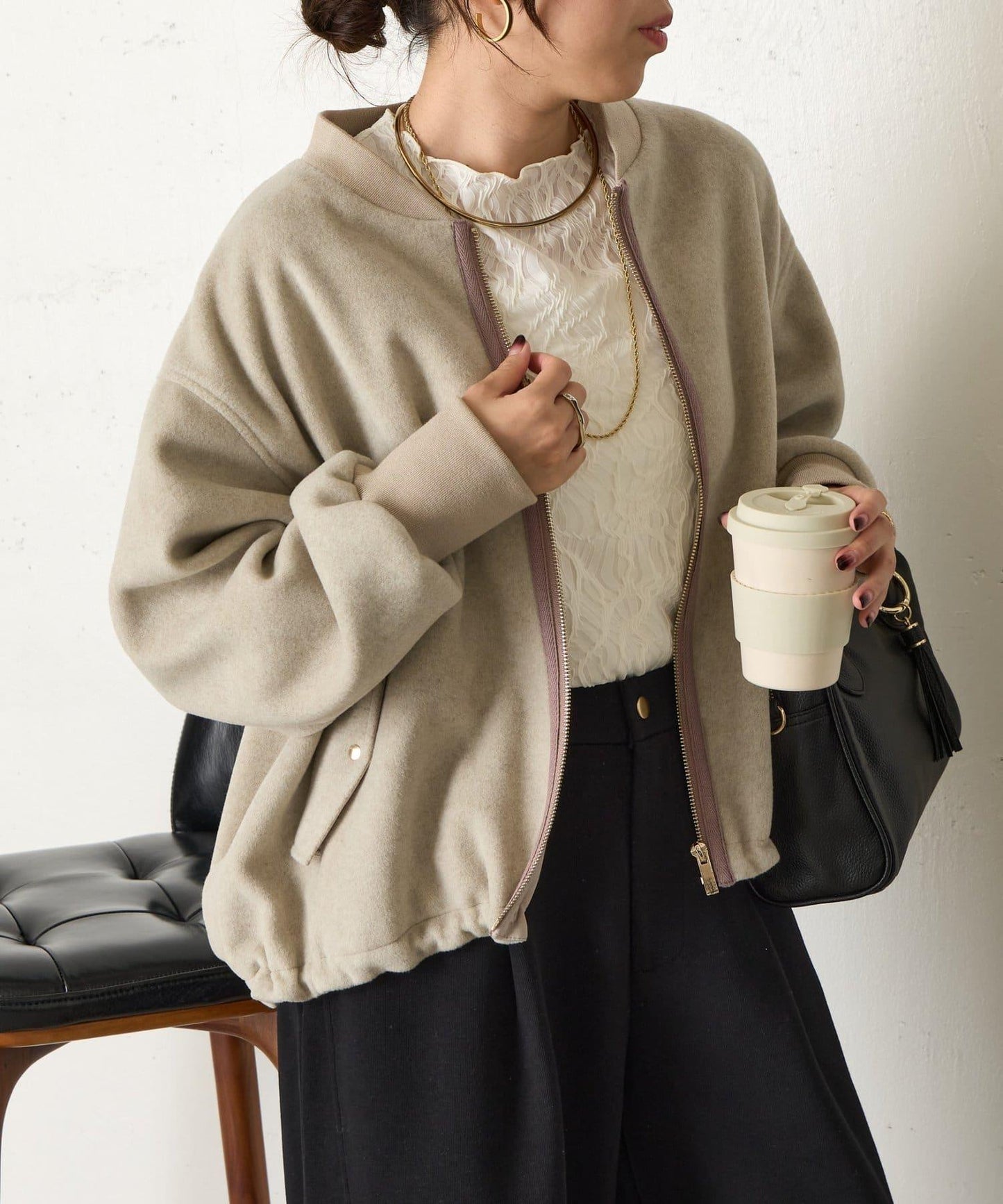 背部荷葉邊夾克