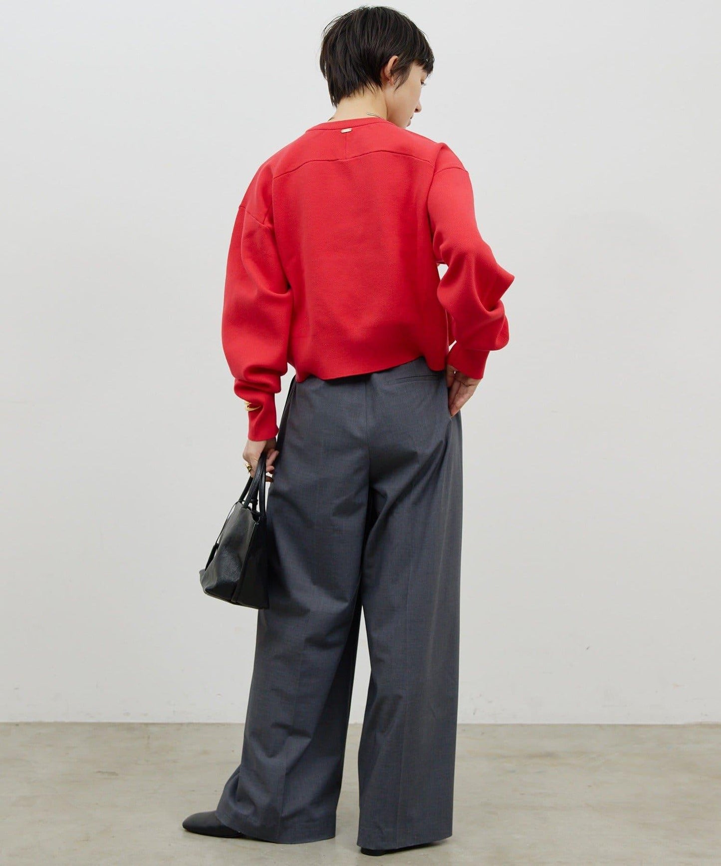 衛衣風格圓領針織衫