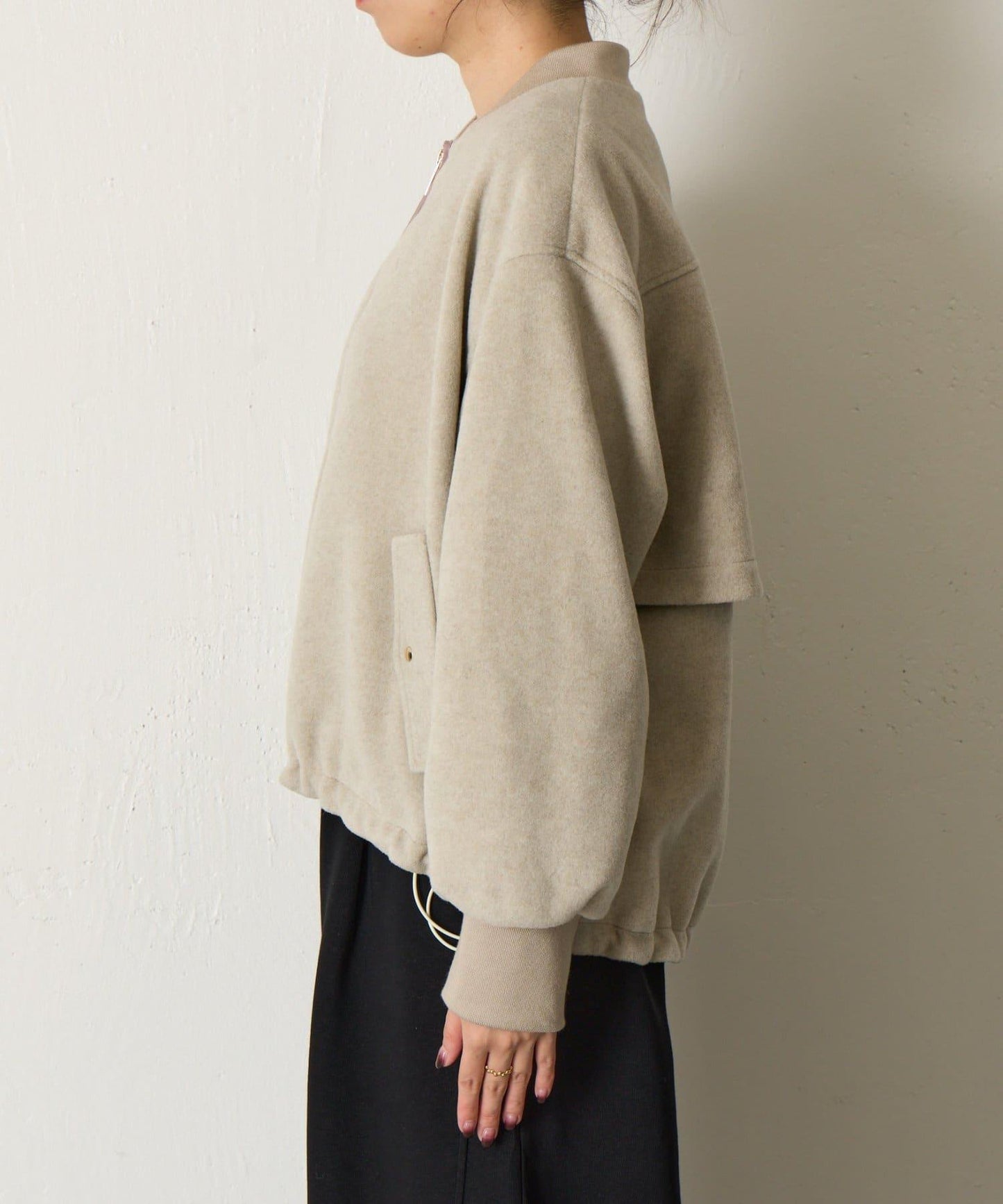 背部荷葉邊夾克