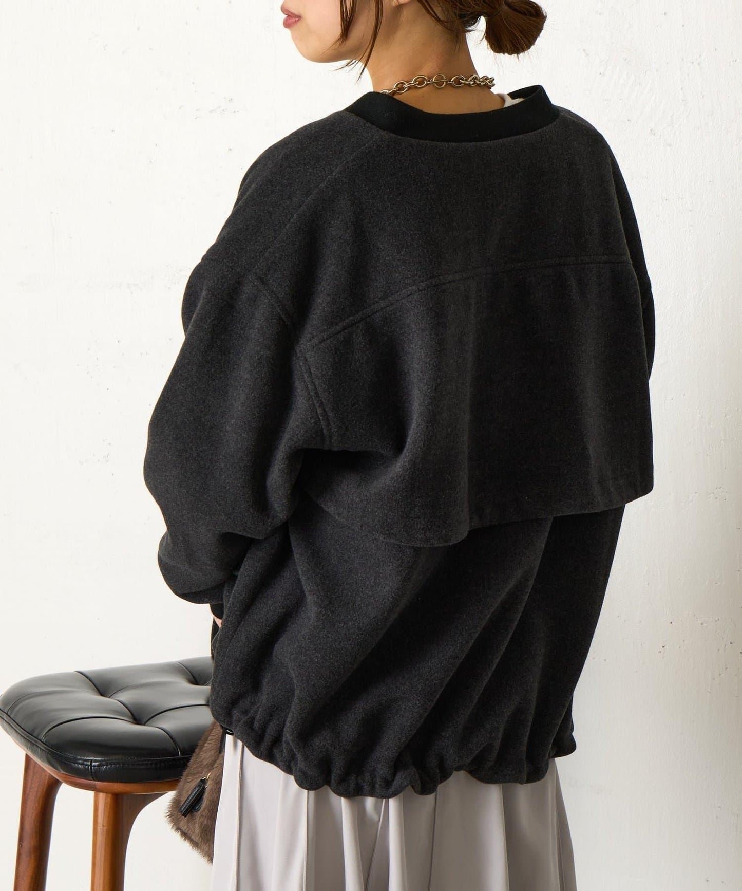 背部荷葉邊夾克