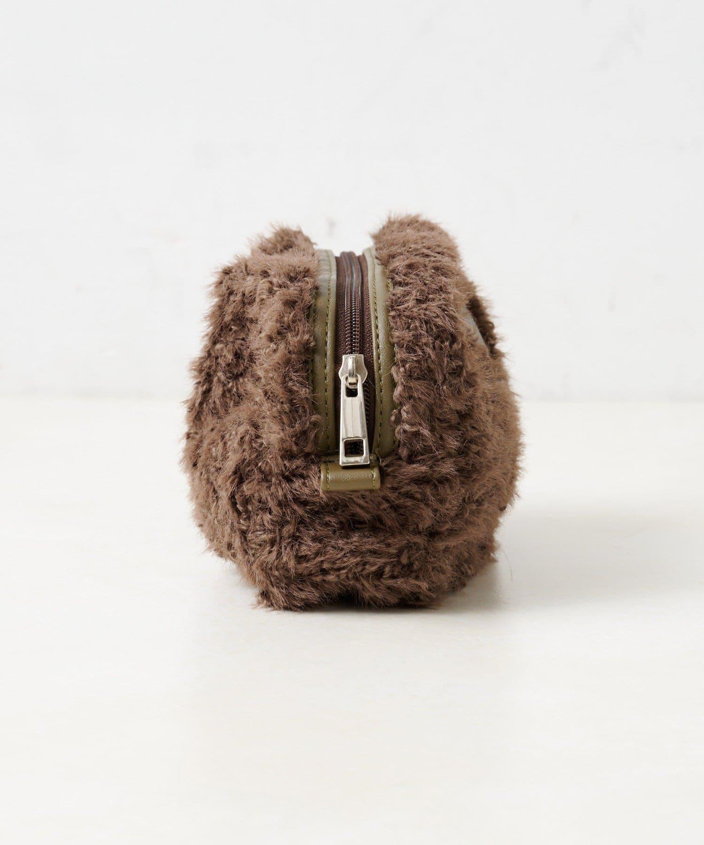 【KolorsLikeYou】毛絨鏡面化妝包