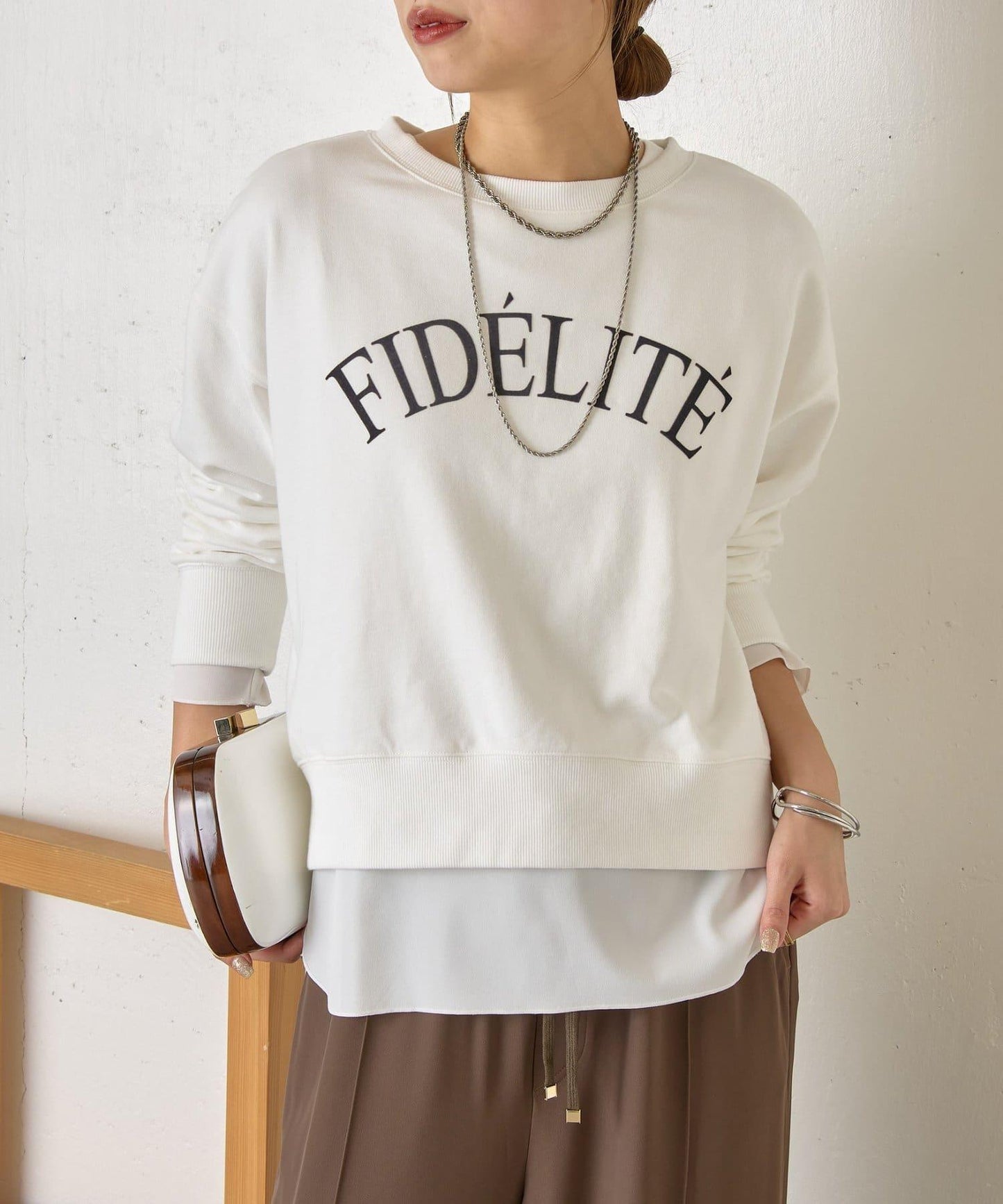 迷你毛圈植絨字母印花長袖T恤