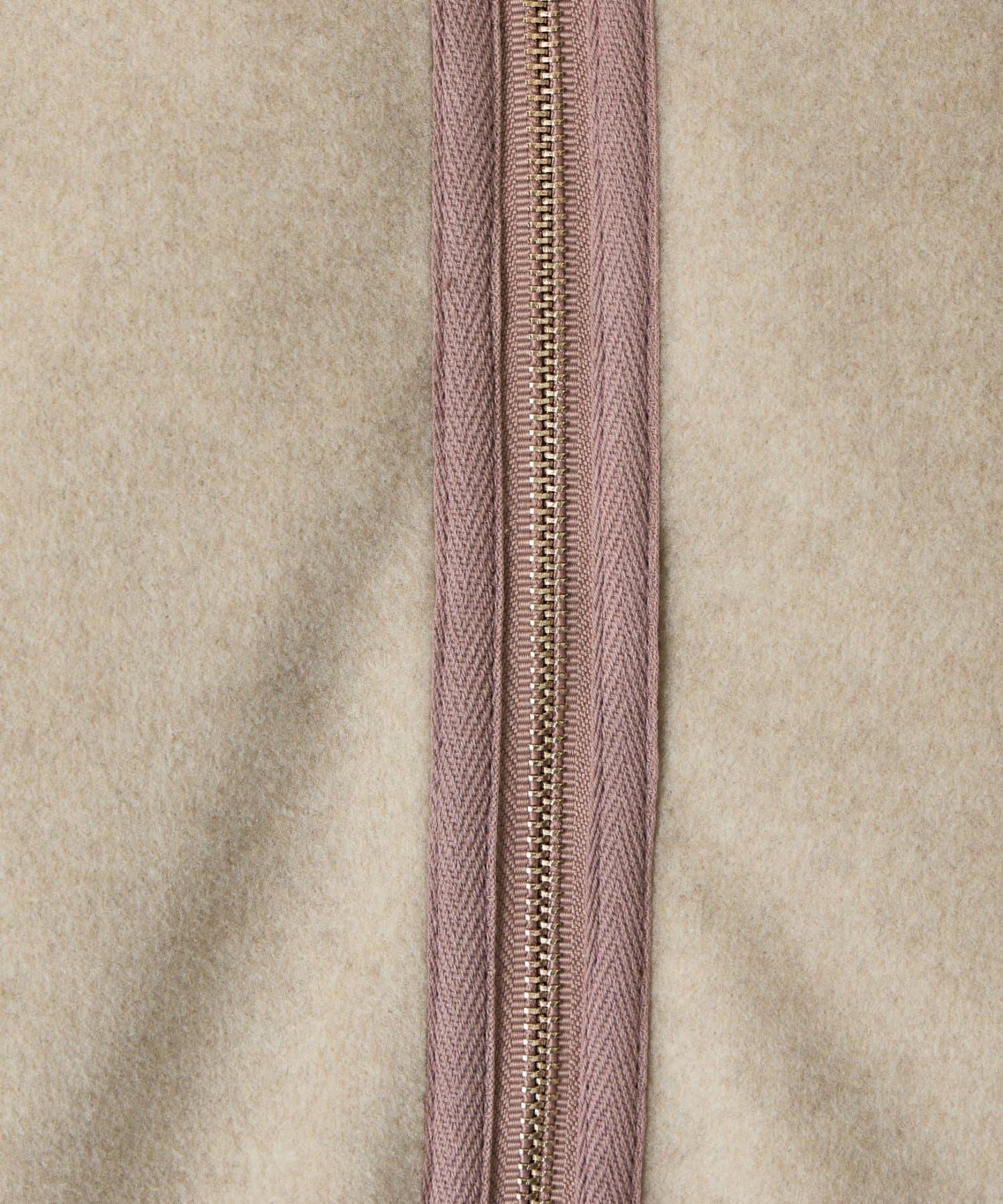 背部荷葉邊夾克