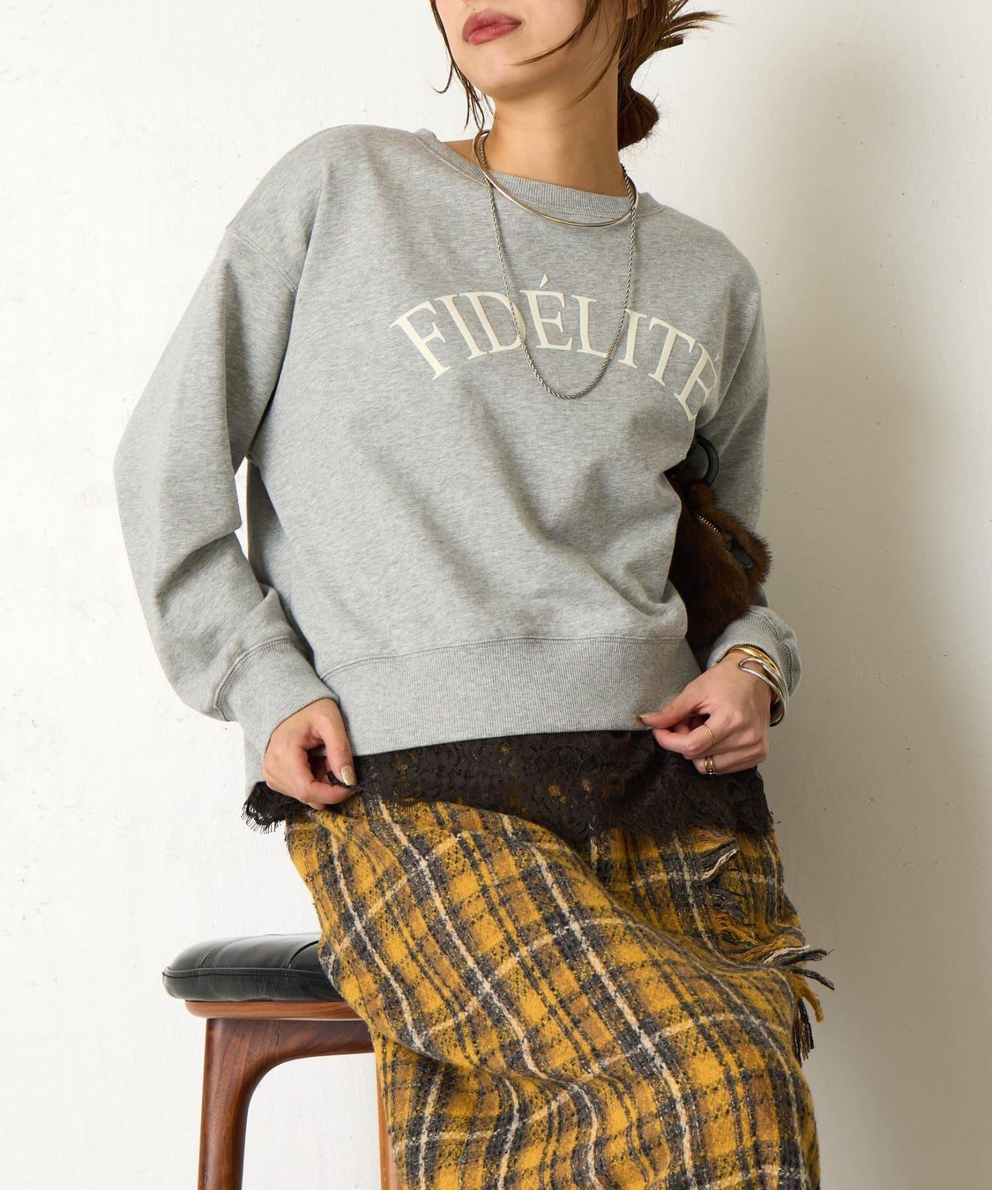 迷你毛圈植絨字母印花長袖T恤