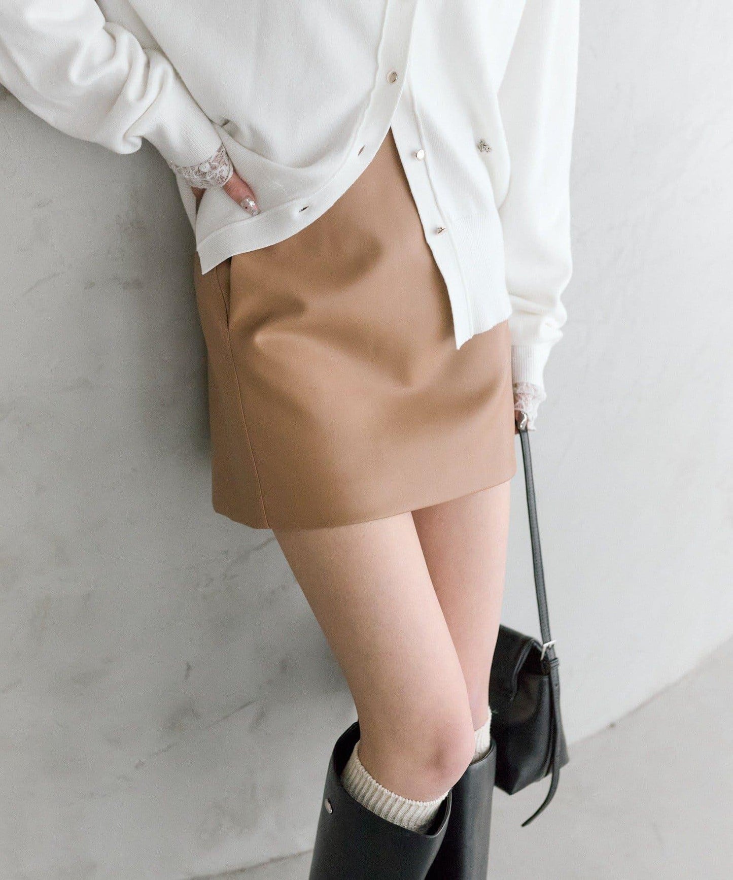 【推薦成套穿著◎】仿皮迷你裙