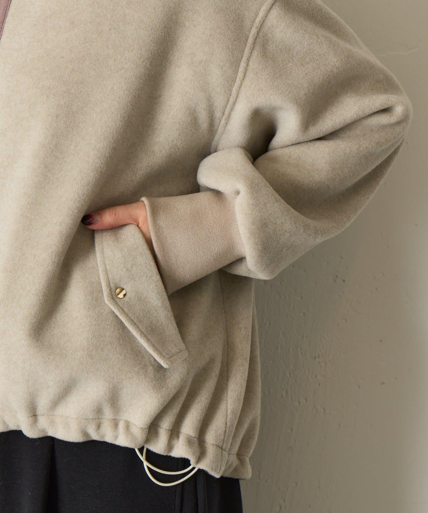 背部荷葉邊夾克