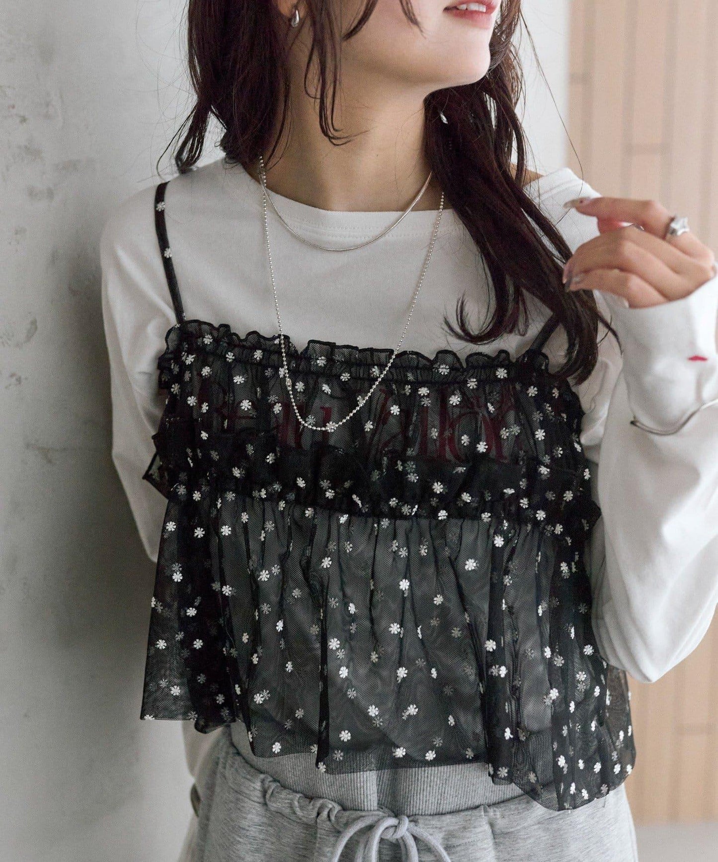 花卉網紗吊帶上衣