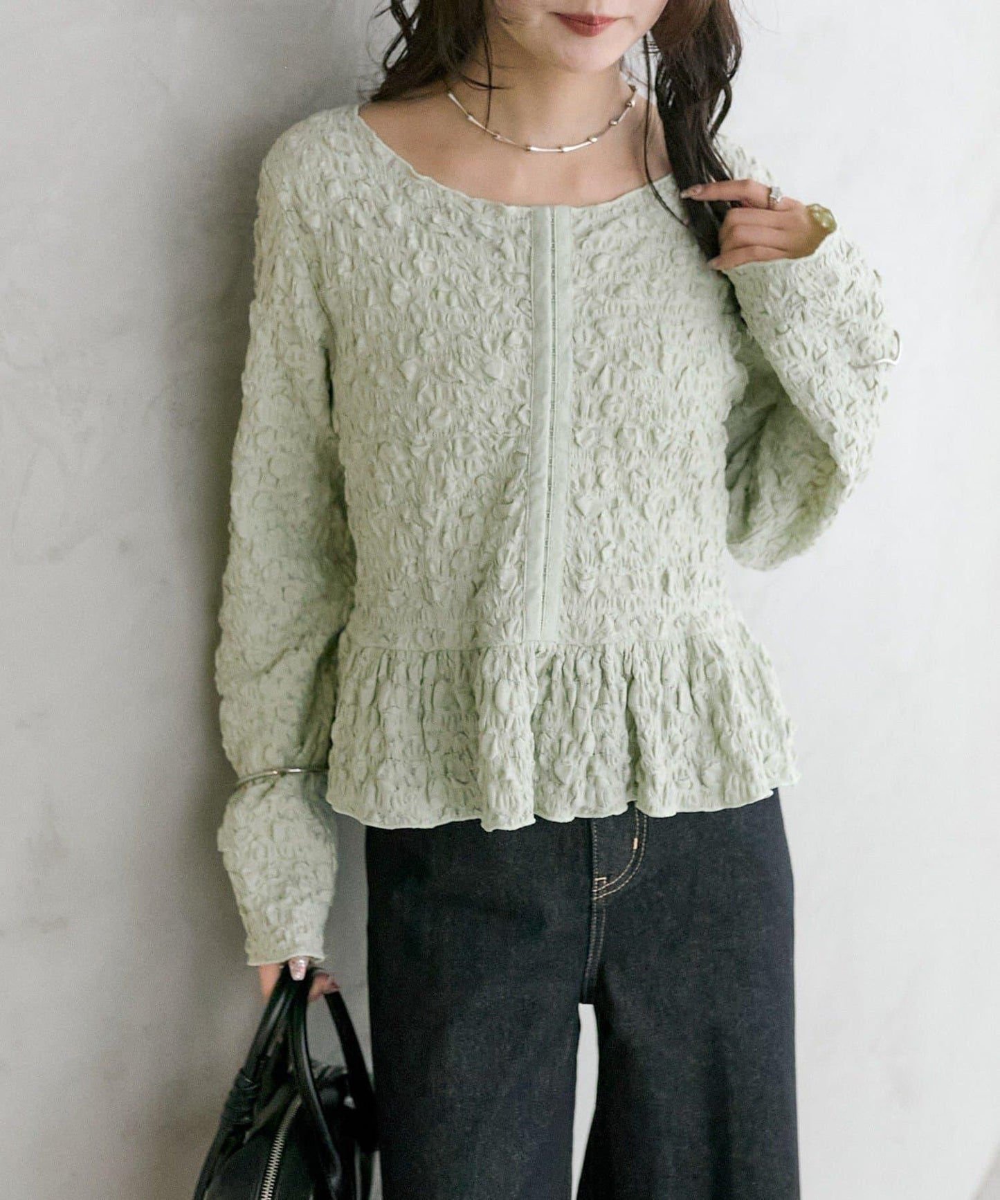 褶皺荷葉邊上衣