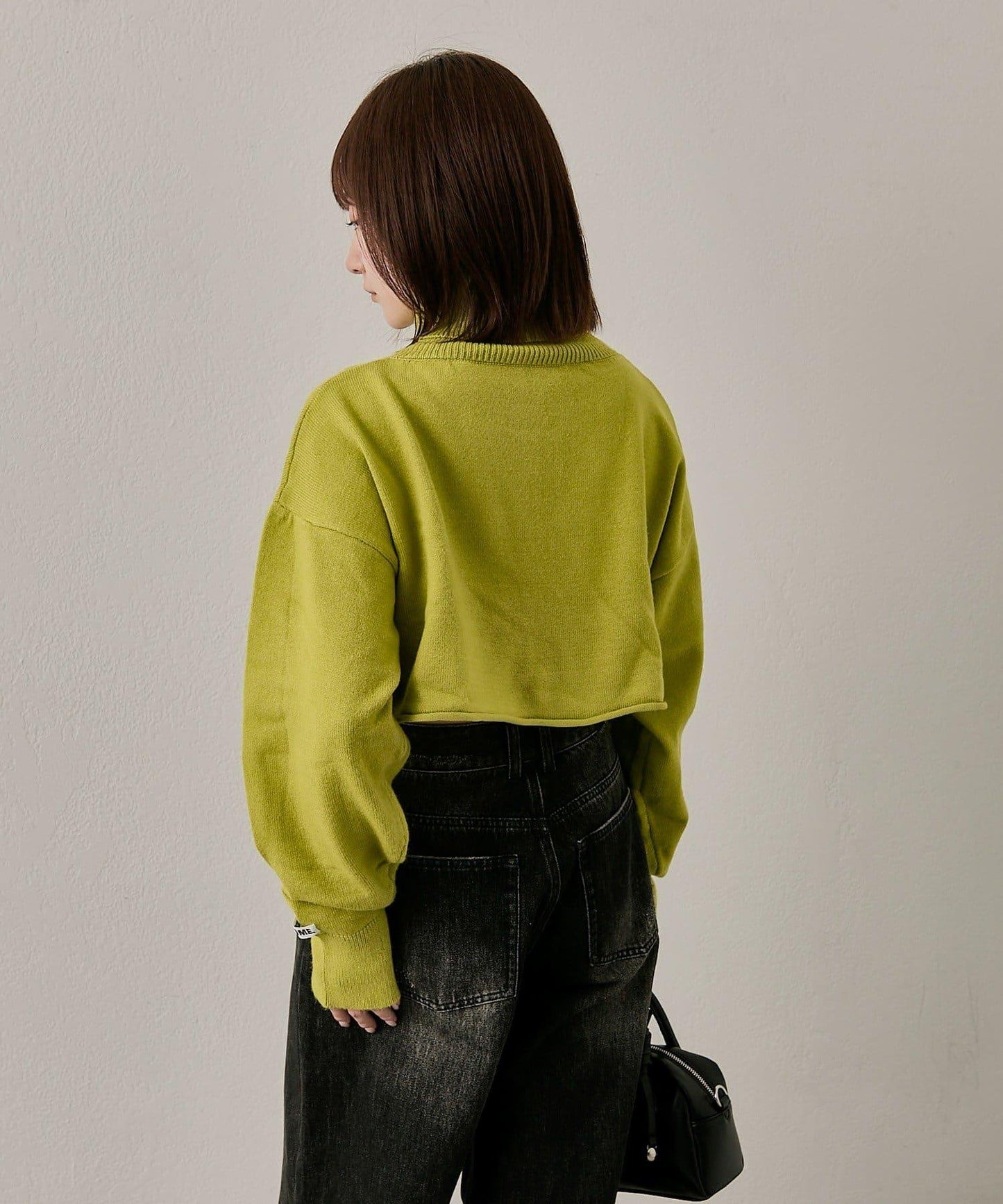 mline 短款高領針織上衣