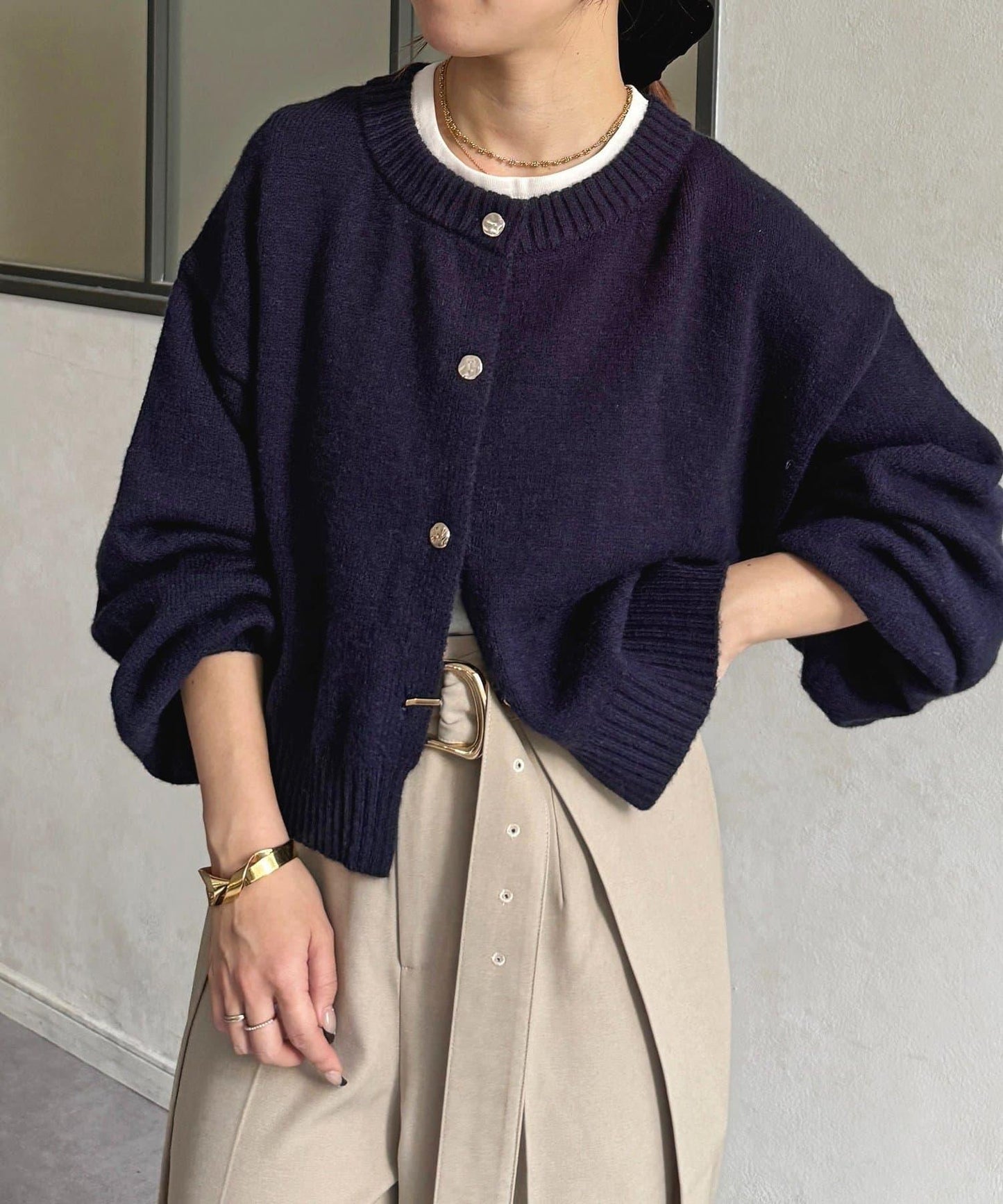 微妙色調紐扣短款開衫