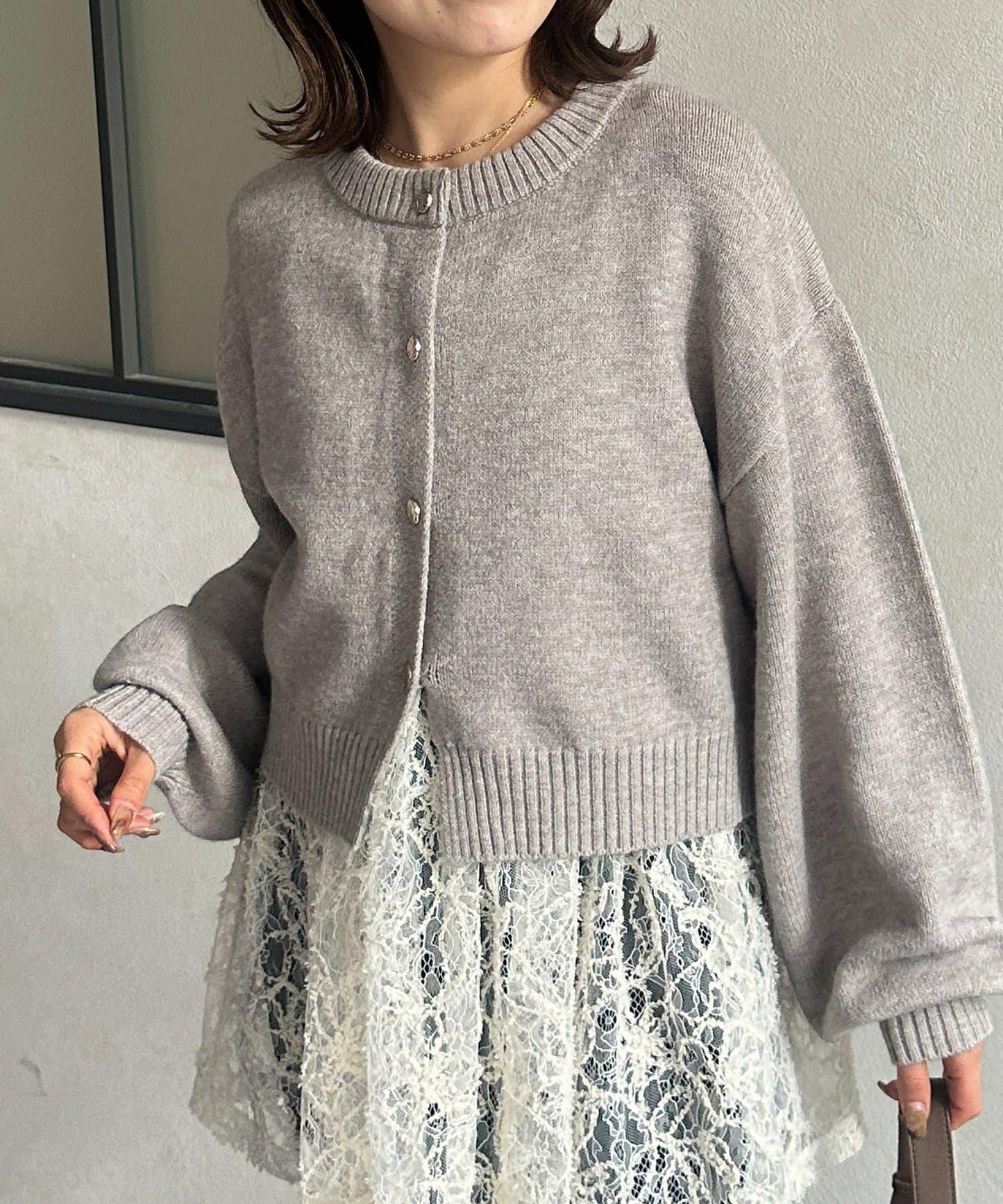 微妙色調紐扣短款開衫