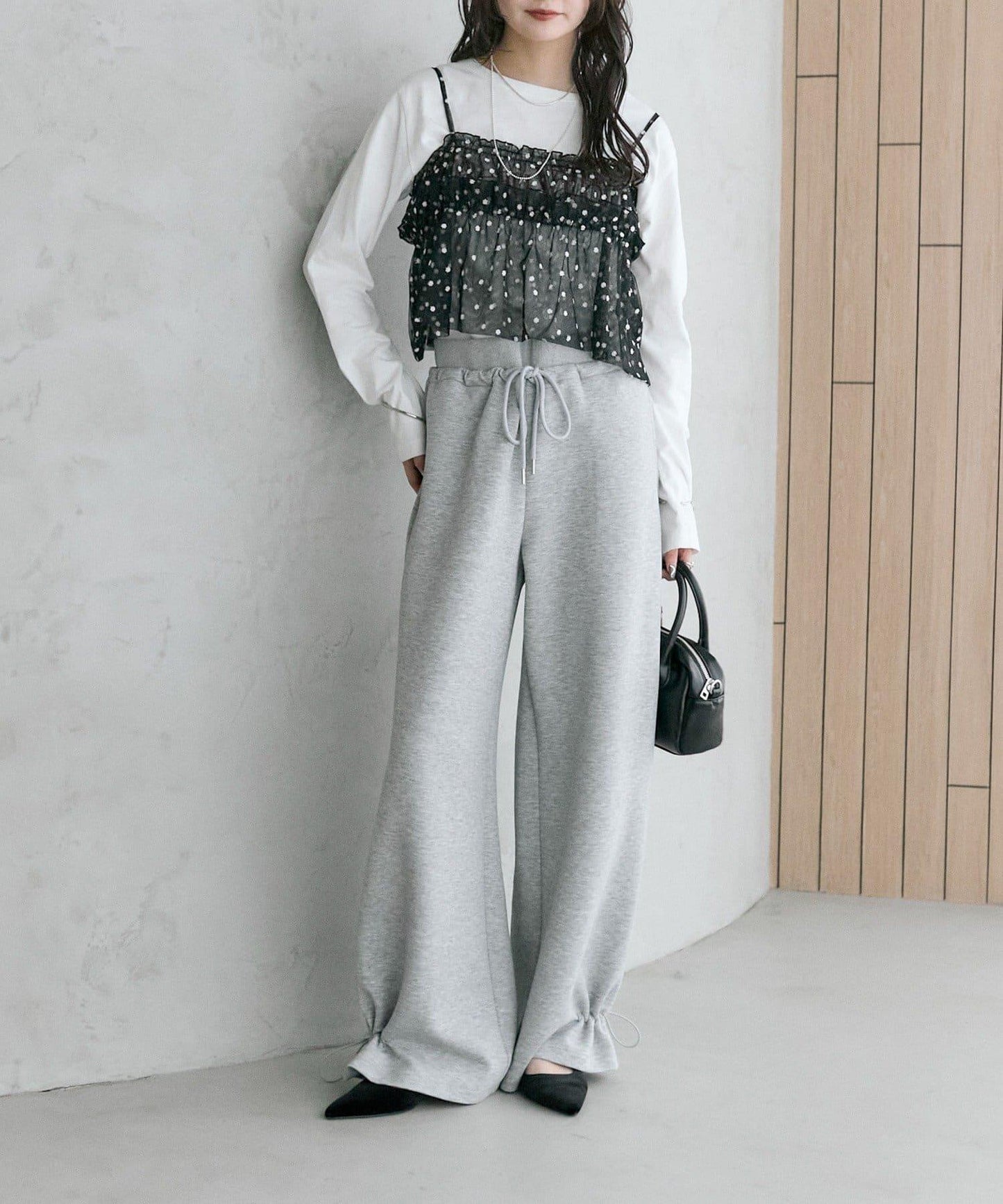 花卉網紗吊帶上衣