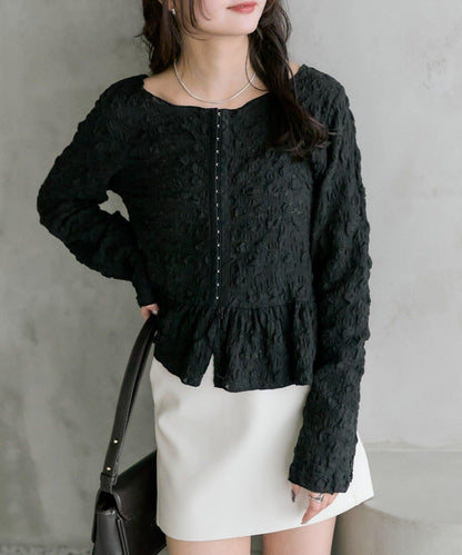 褶皺荷葉邊上衣