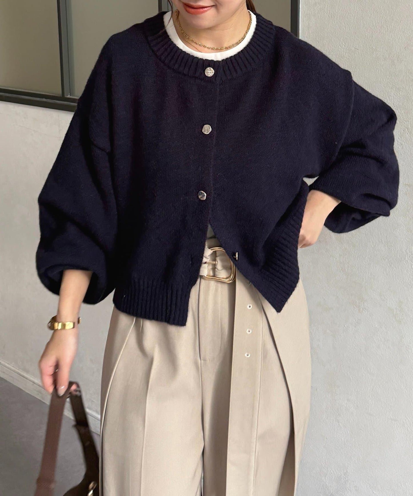 微妙色調紐扣短款開衫