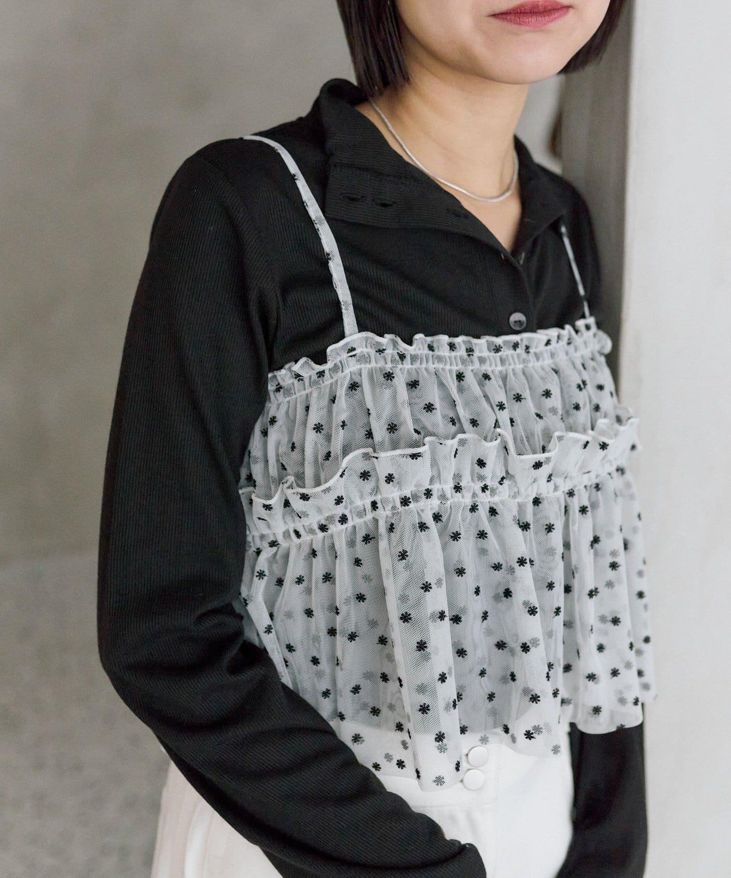 花卉網紗吊帶上衣