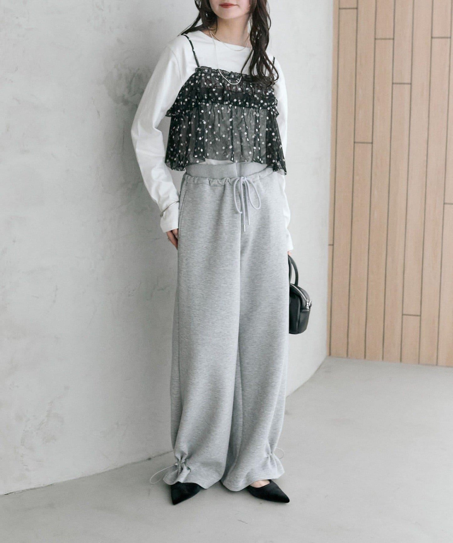 花卉網紗吊帶上衣