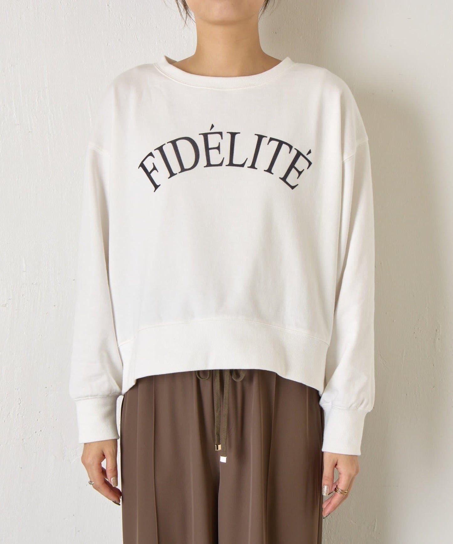 迷你毛圈植絨字母印花長袖T恤