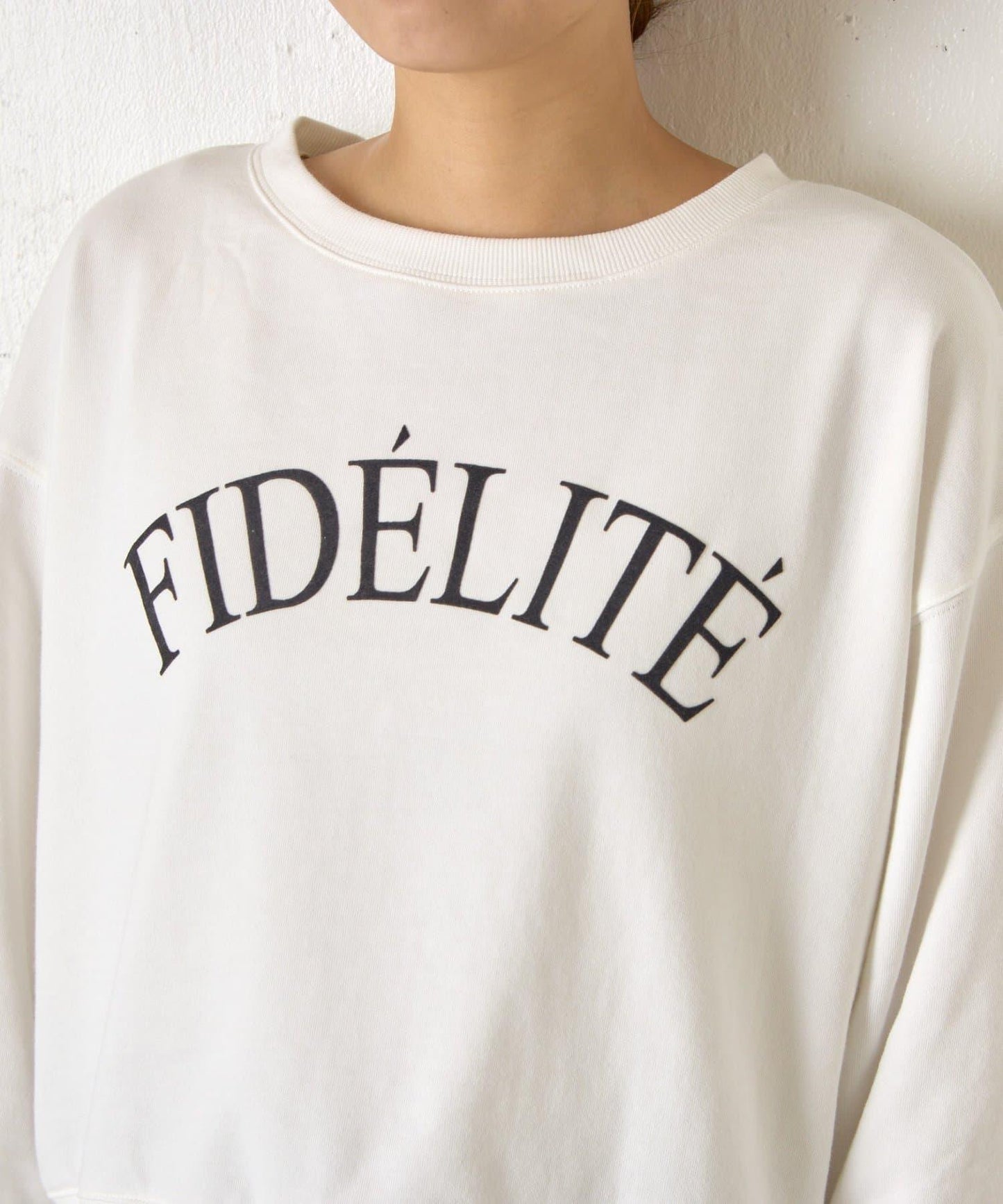 迷你毛圈植絨字母印花長袖T恤