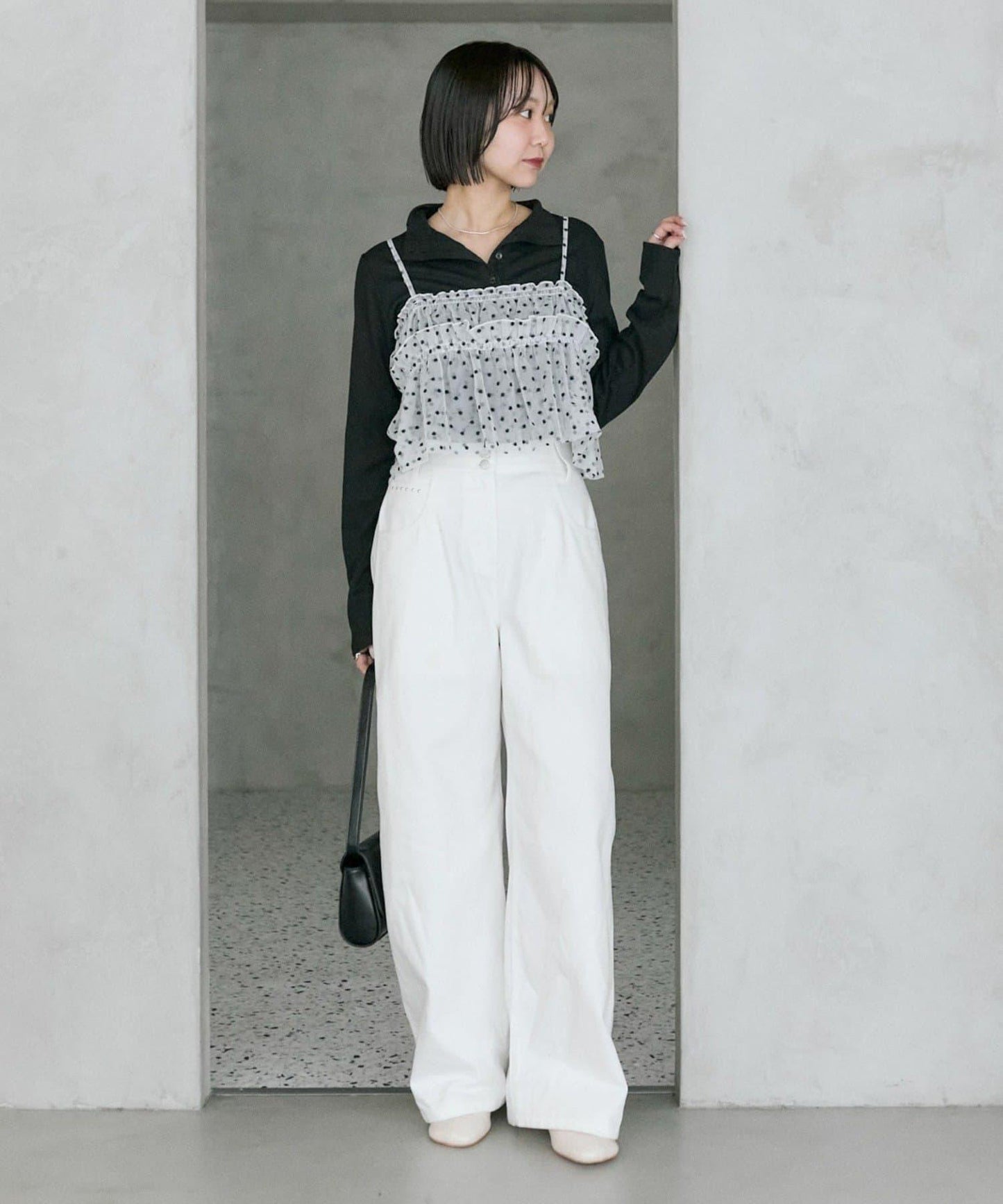 花卉網紗吊帶上衣