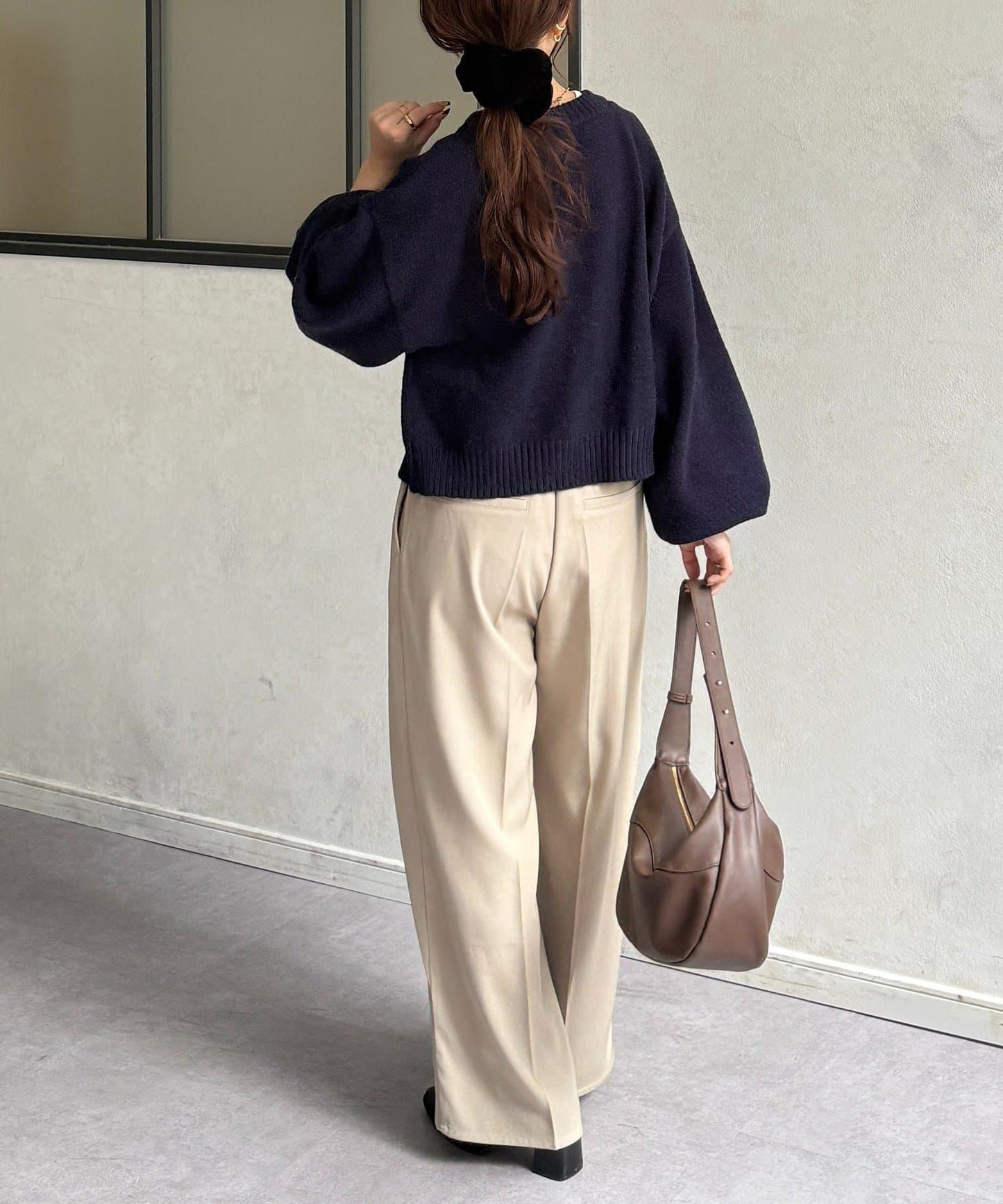 微妙色調腰帶褶皺西裝褲