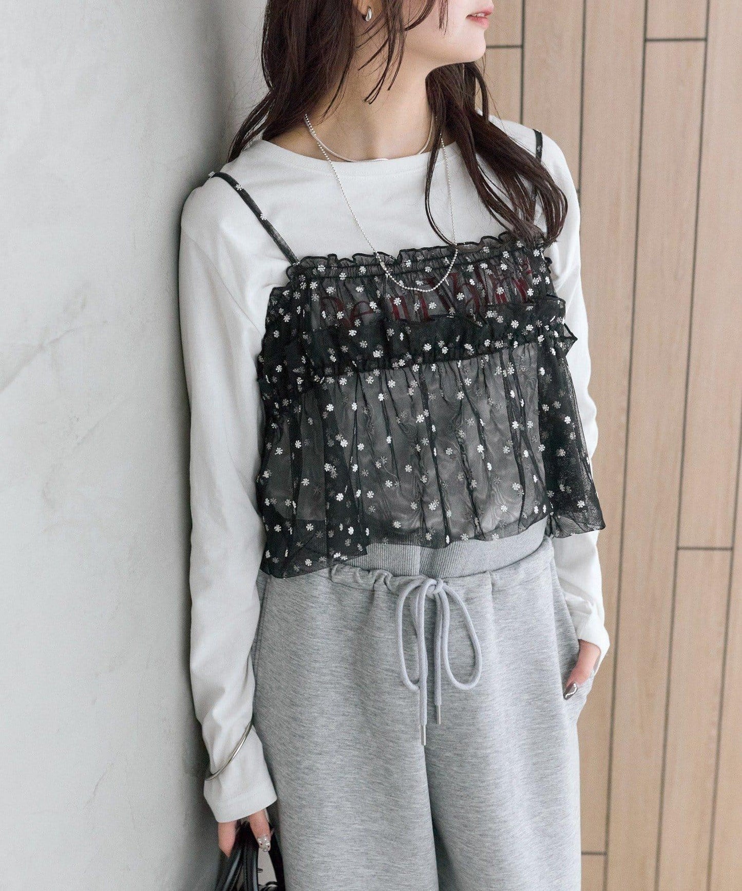 花卉網紗吊帶上衣