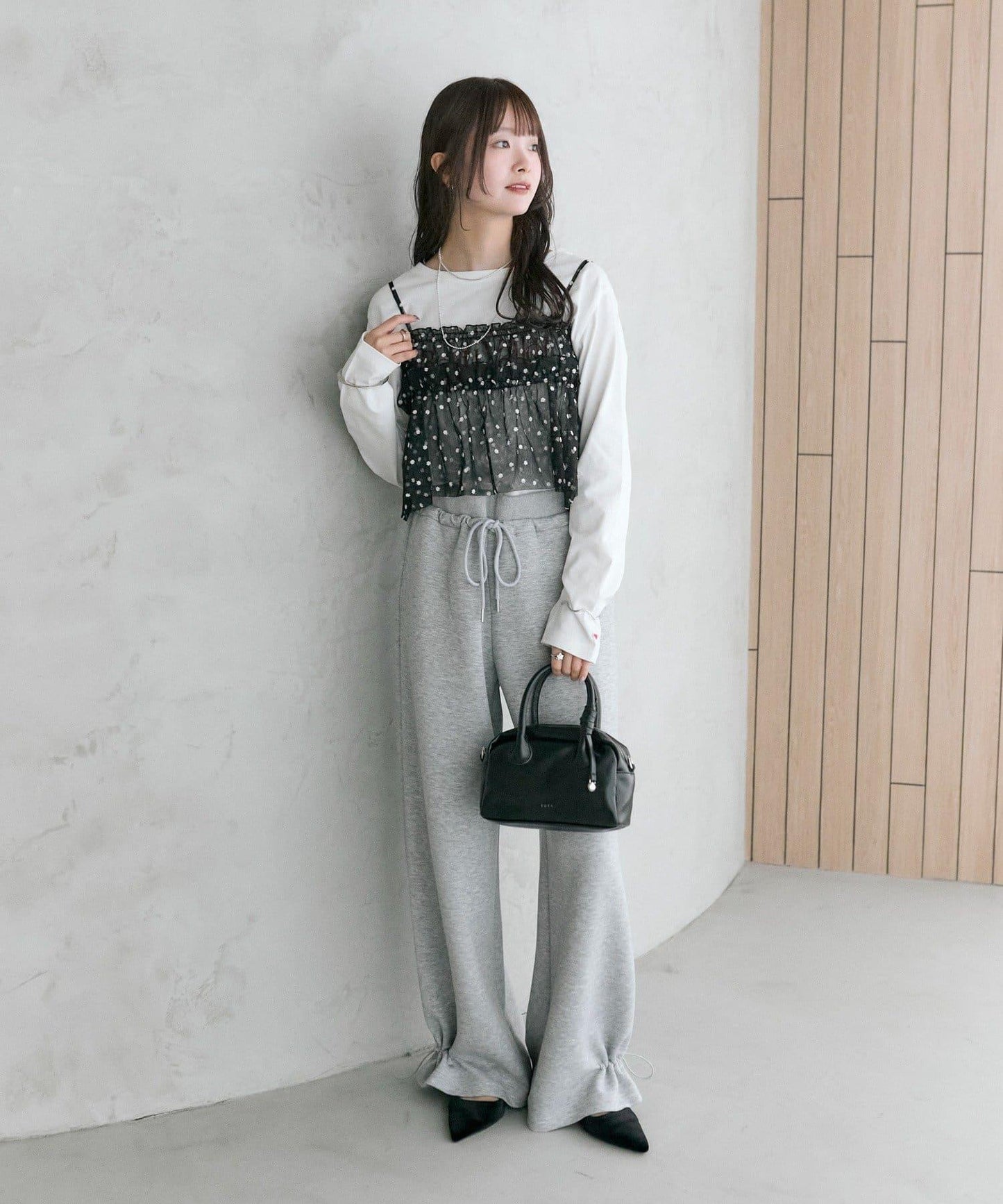 花卉網紗吊帶上衣