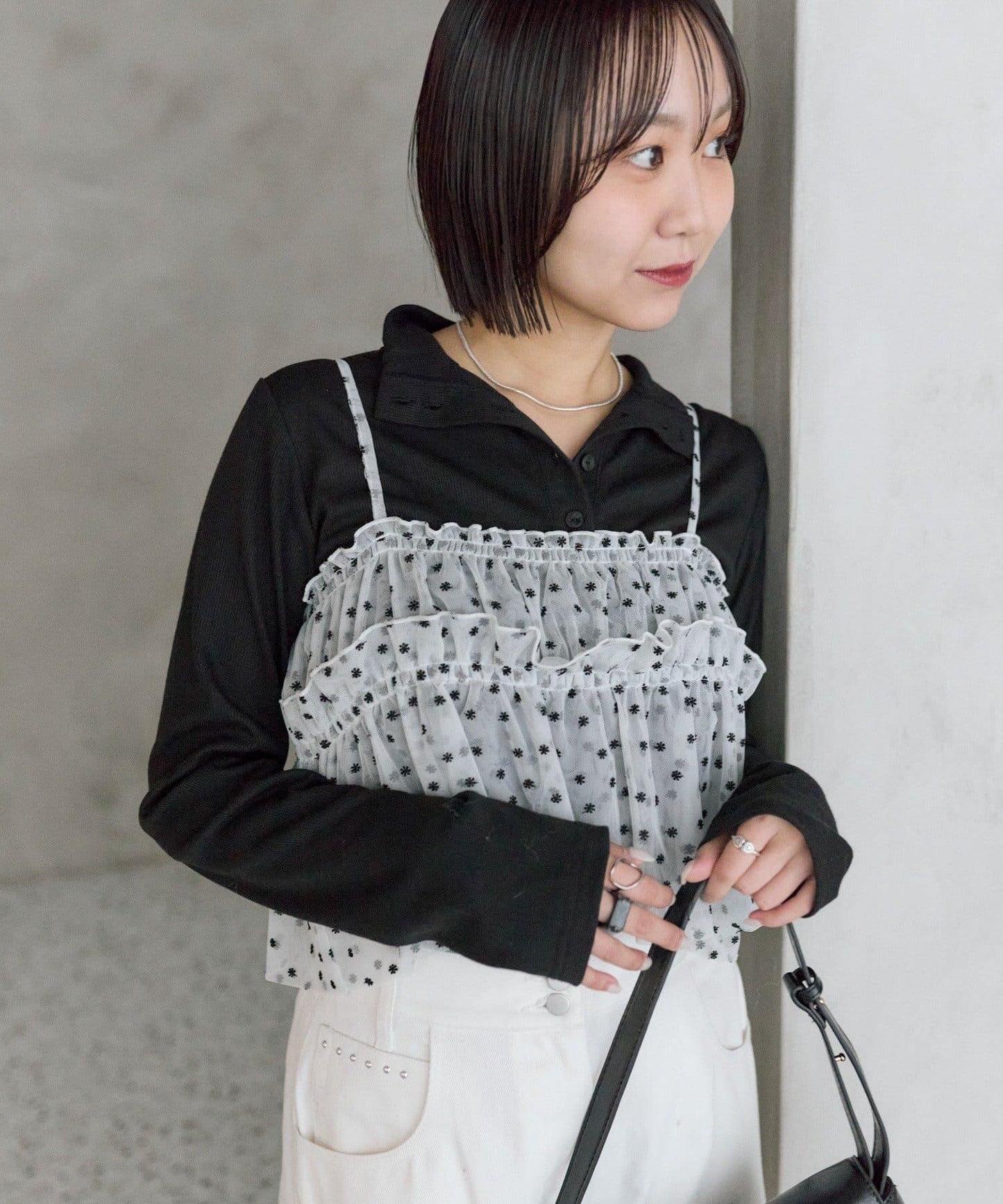 花卉網紗吊帶上衣