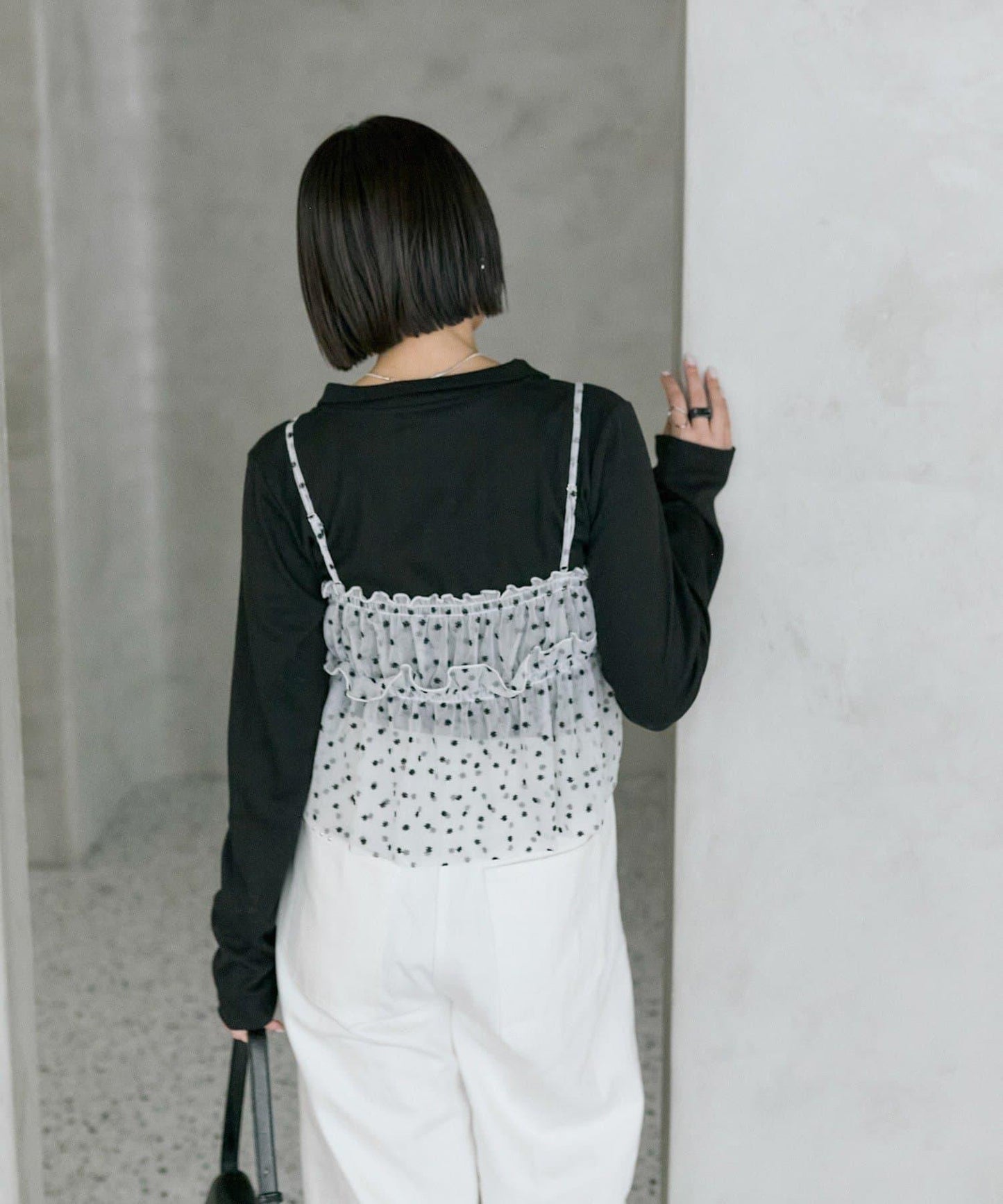 花卉網紗吊帶上衣