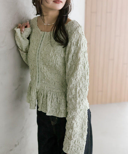 褶皺荷葉邊上衣