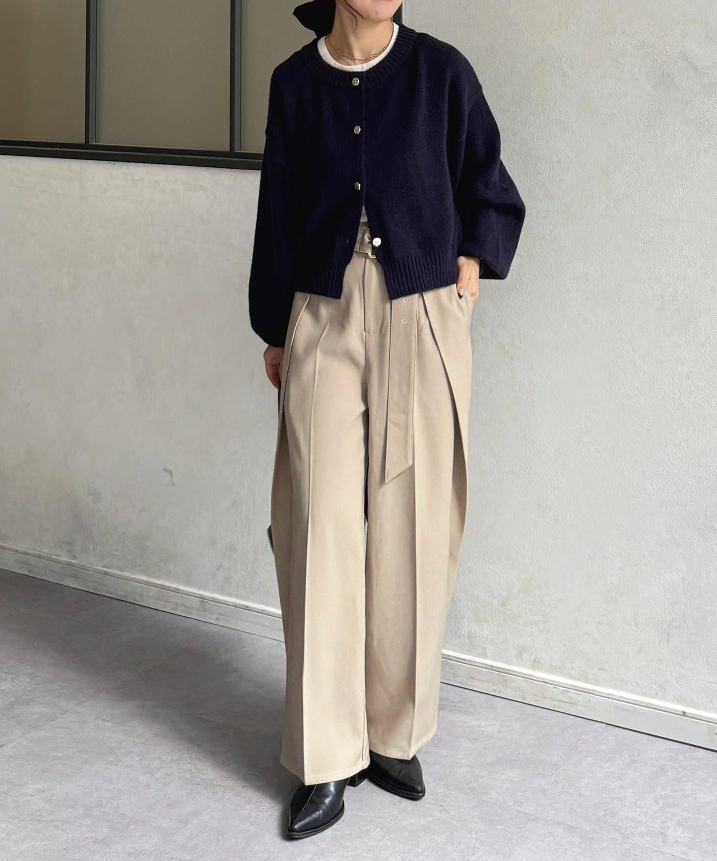 微妙色調紐扣短款開衫