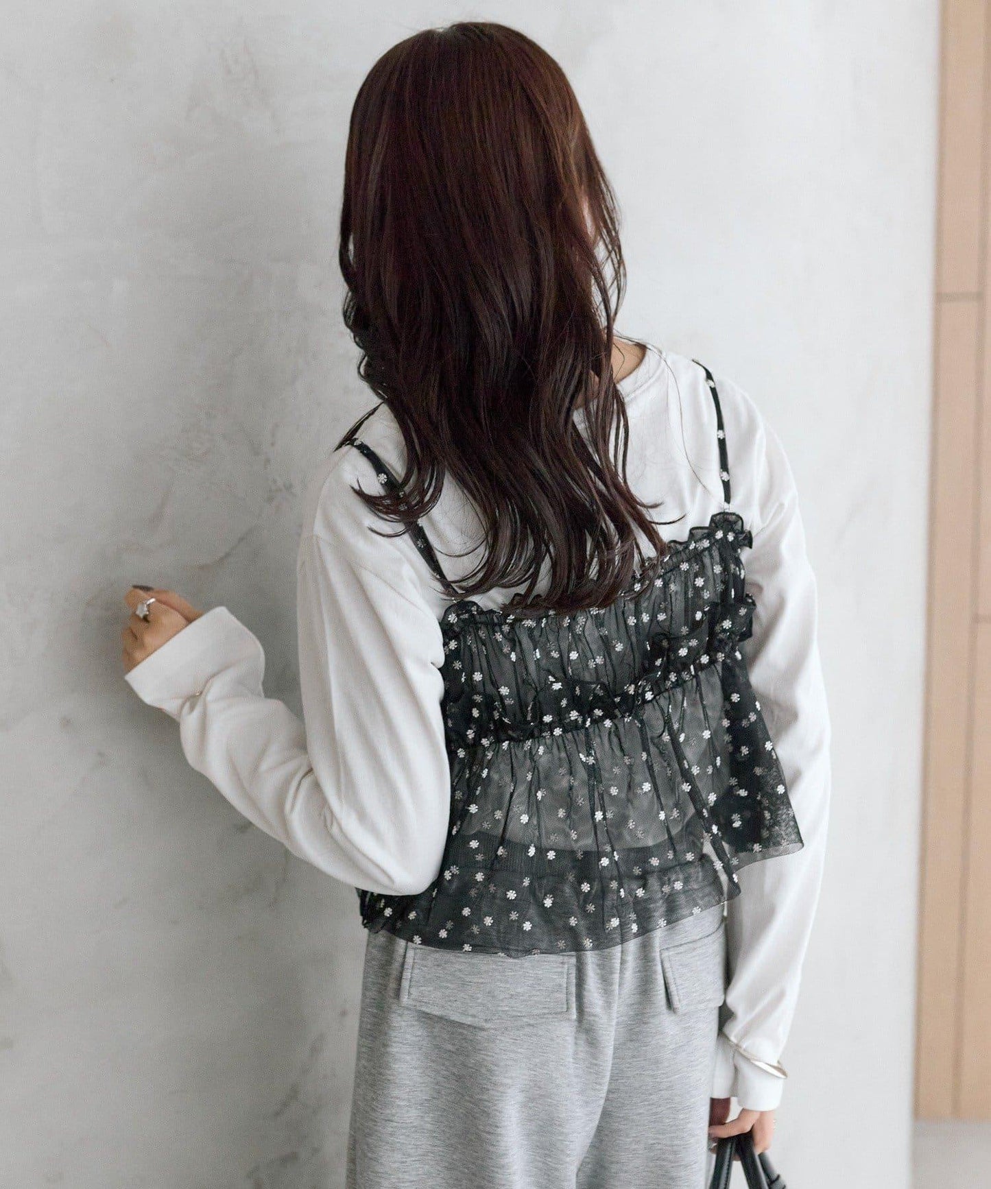 花卉網紗吊帶上衣