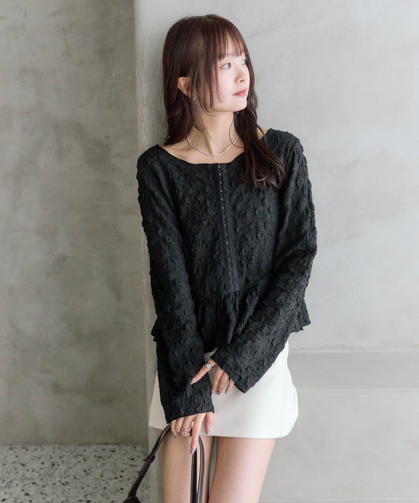 褶皺荷葉邊上衣