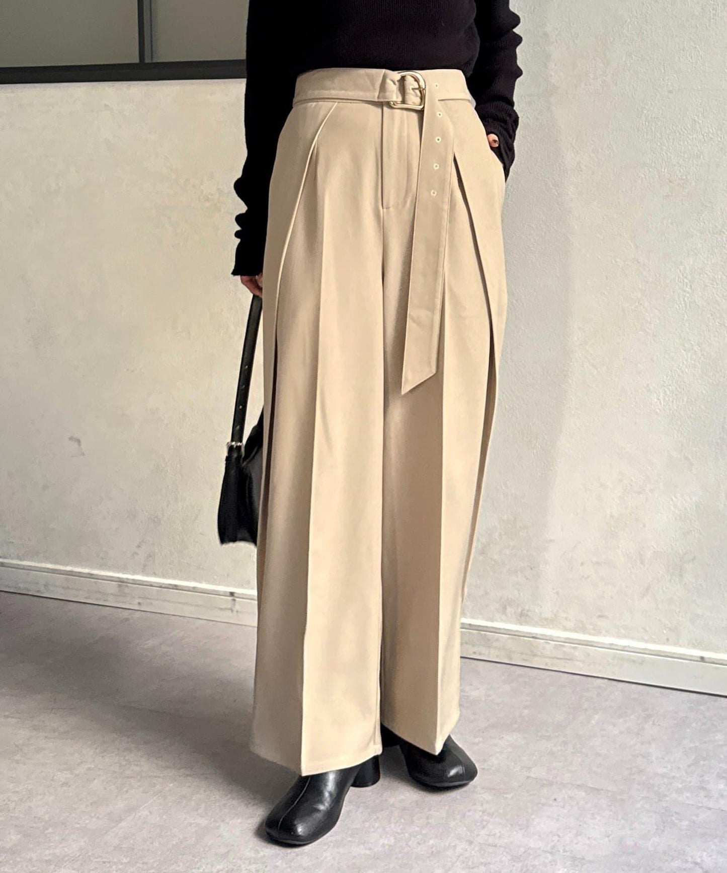 微妙色調腰帶褶皺西裝褲