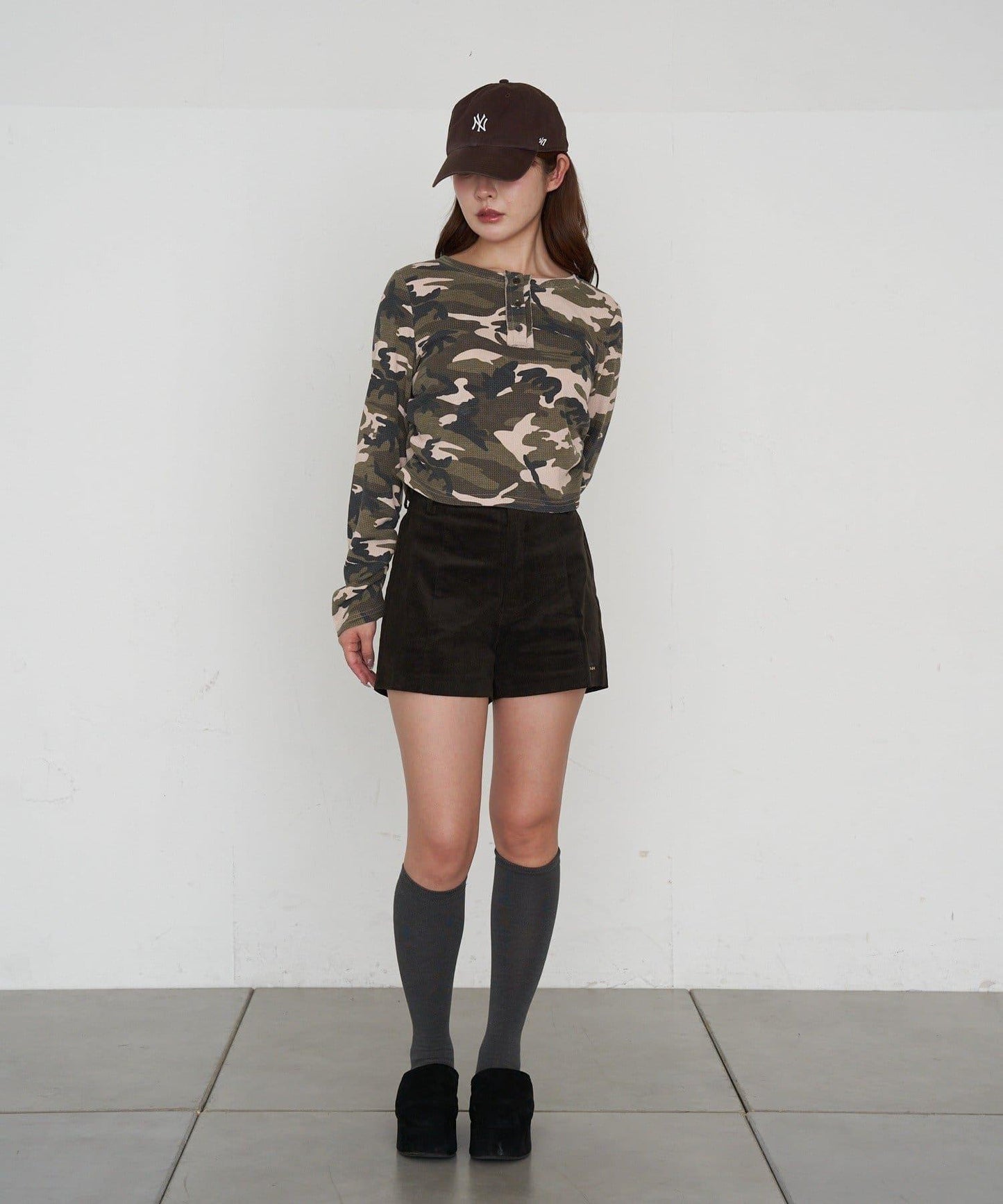 燈芯絨微型短褲