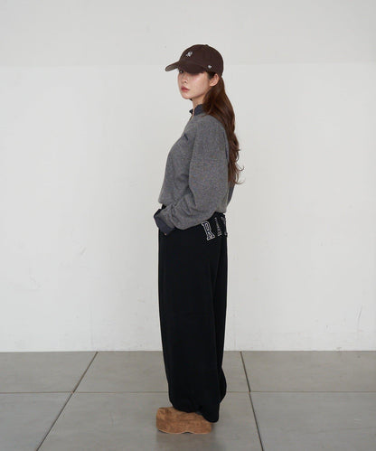 帶領V領刺繡針織衫