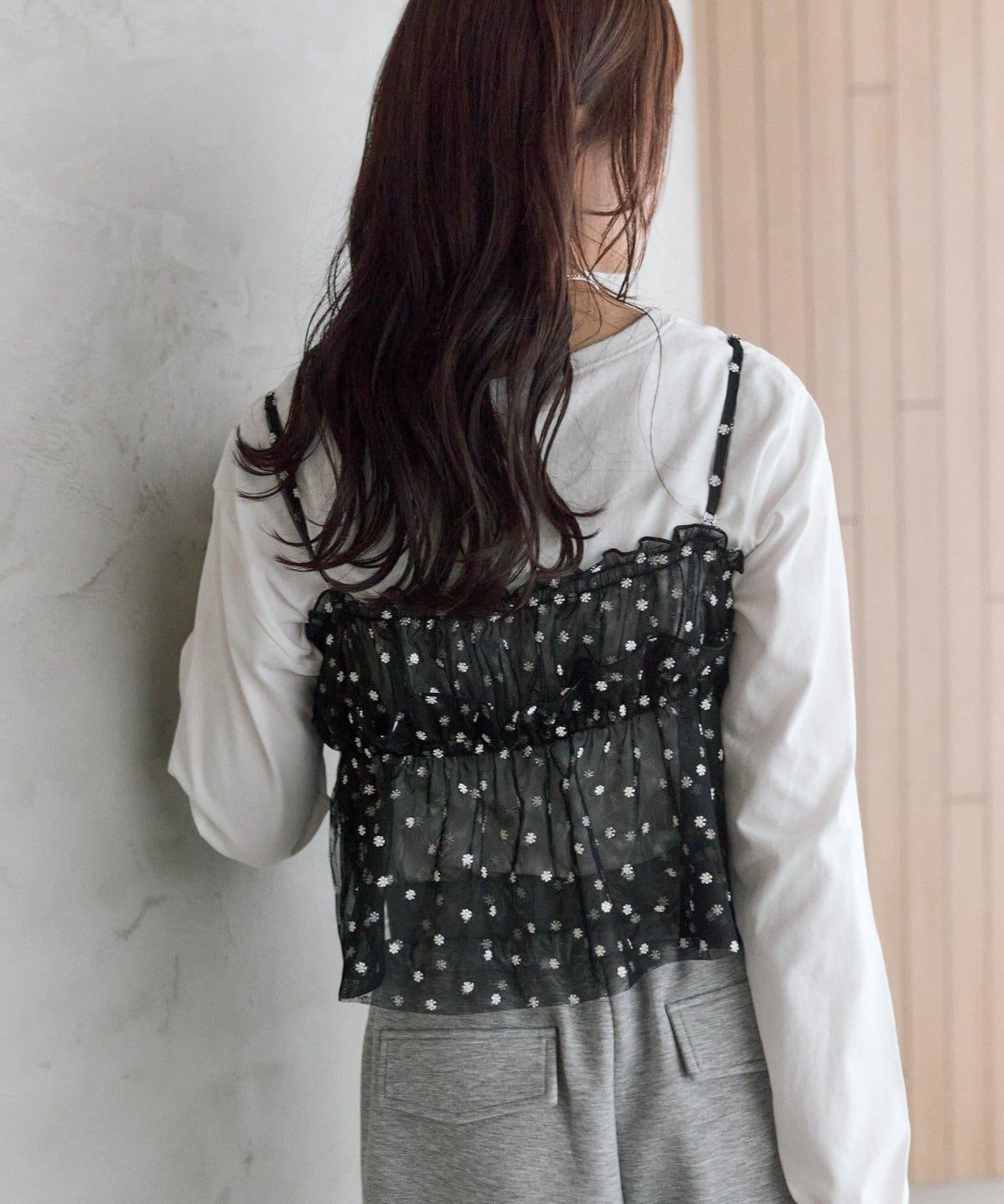 花卉網紗吊帶上衣