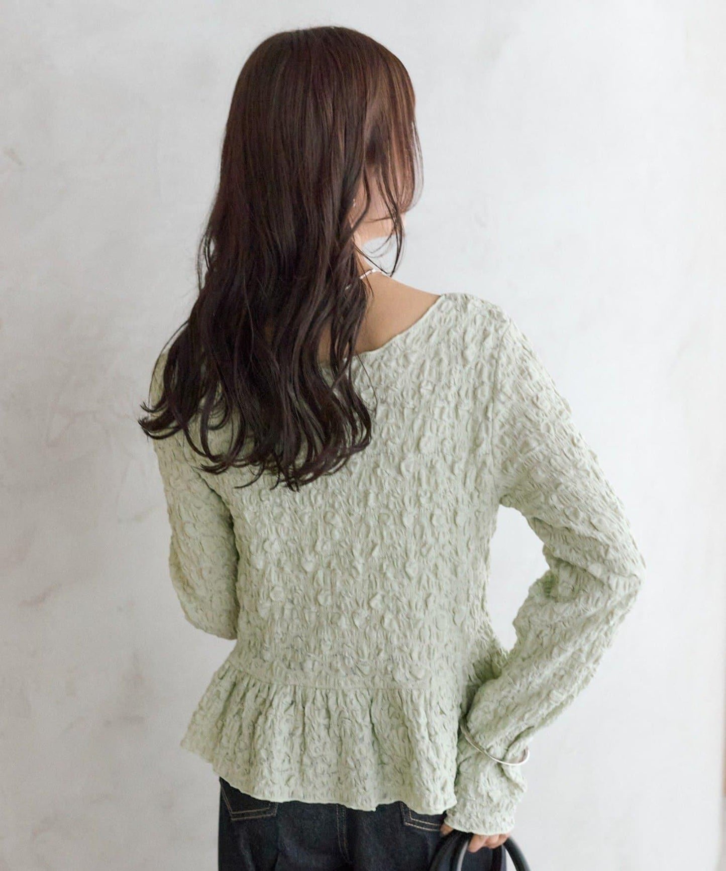 褶皺荷葉邊上衣