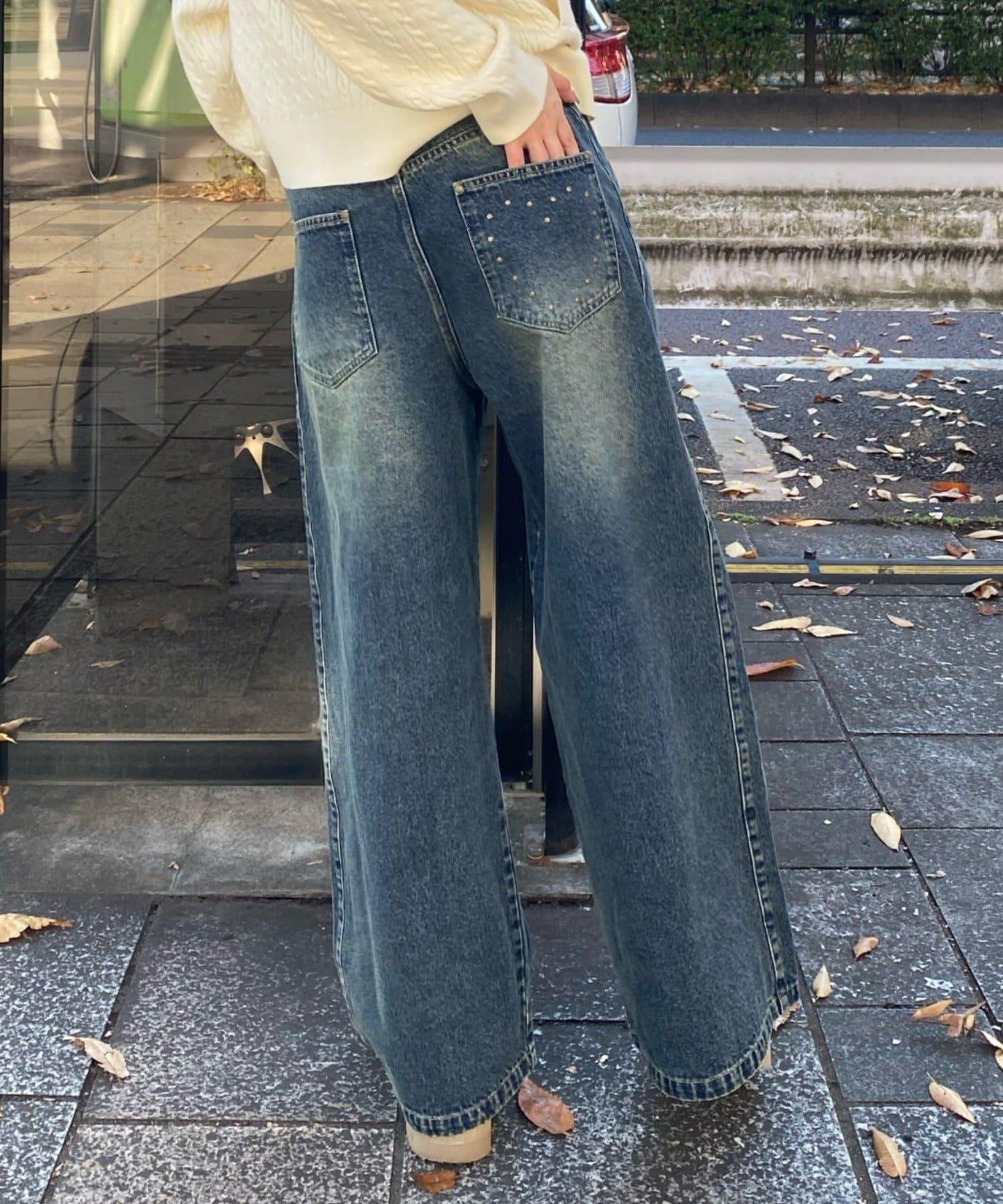 鉚釘裝飾寬鬆牛仔褲