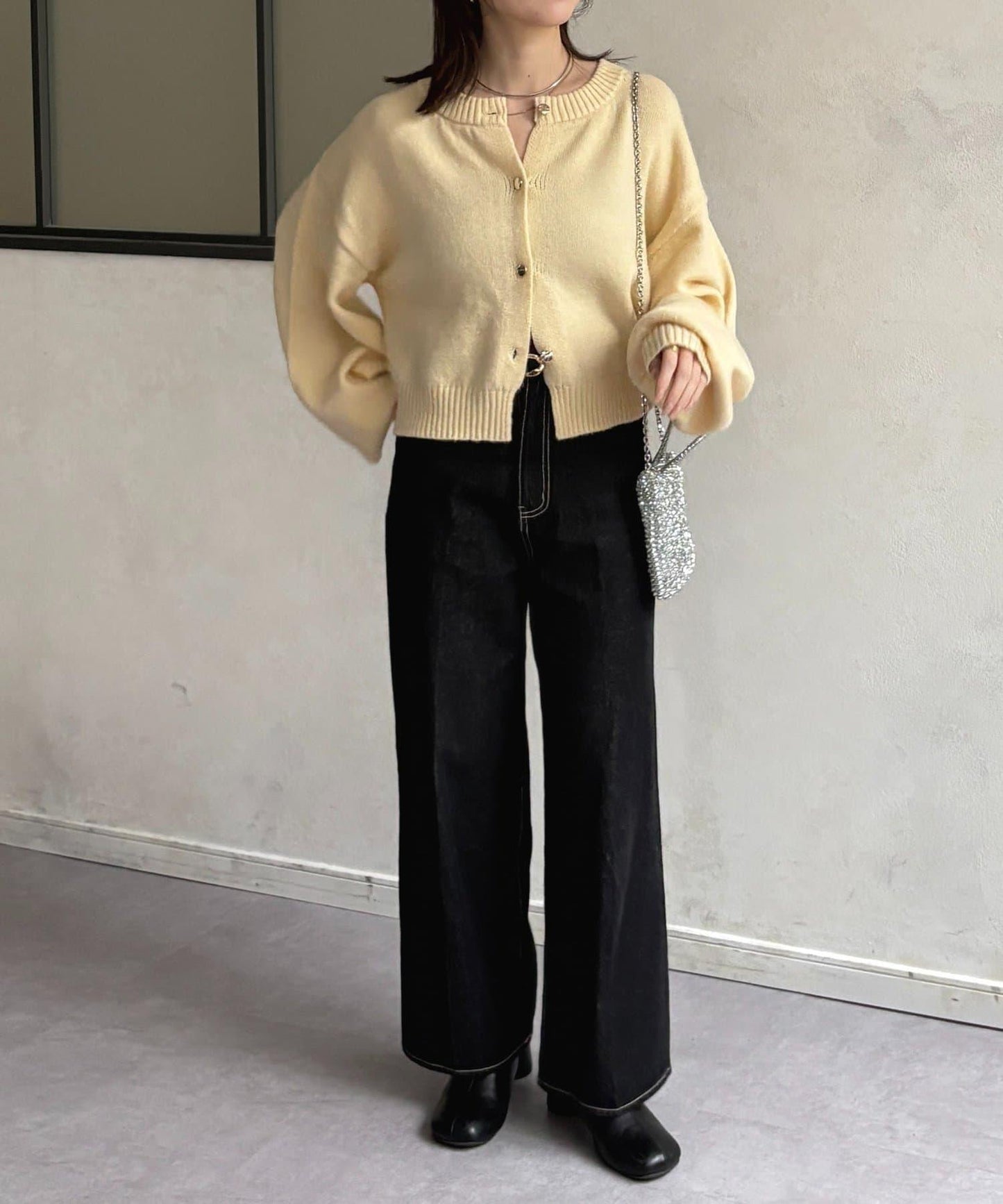 微妙色調紐扣短款開衫