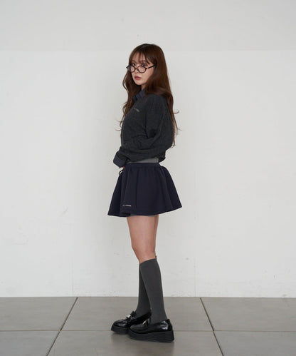 帶領V領刺繡針織衫