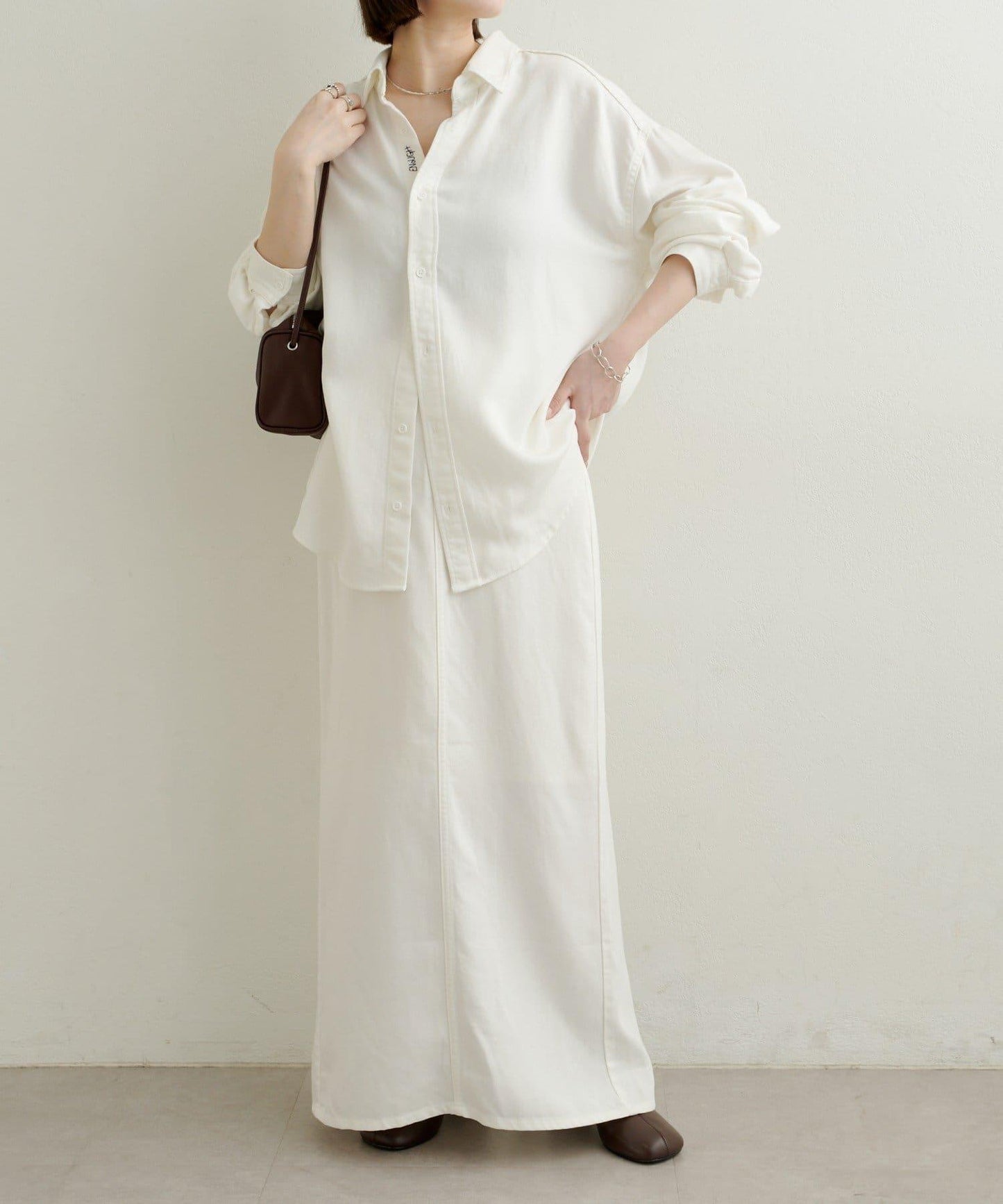 【可搭配套裝穿著◎】刺繡天絲柔軟寬鬆襯衫