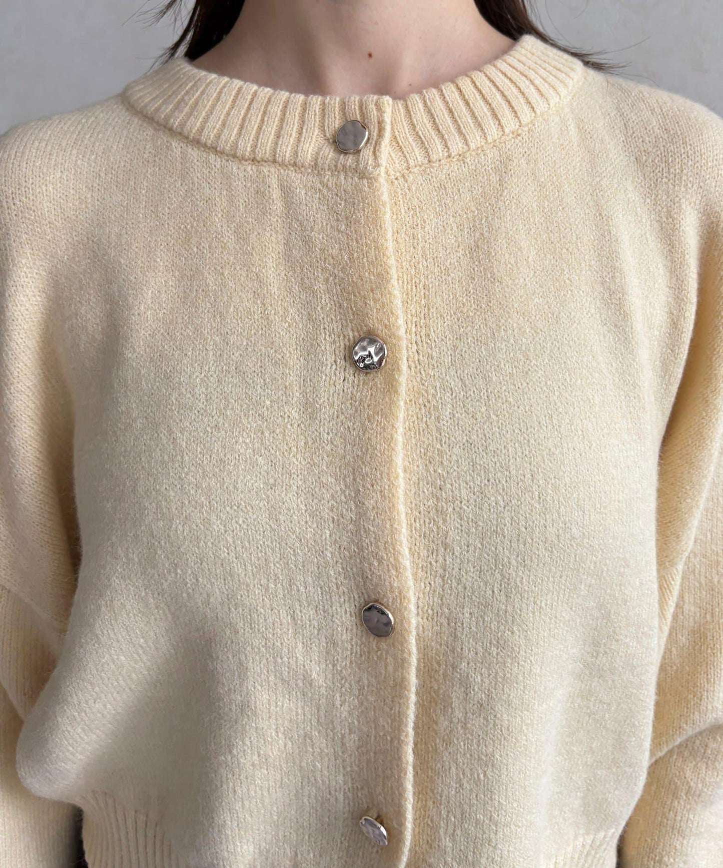 微妙色調紐扣短款開衫