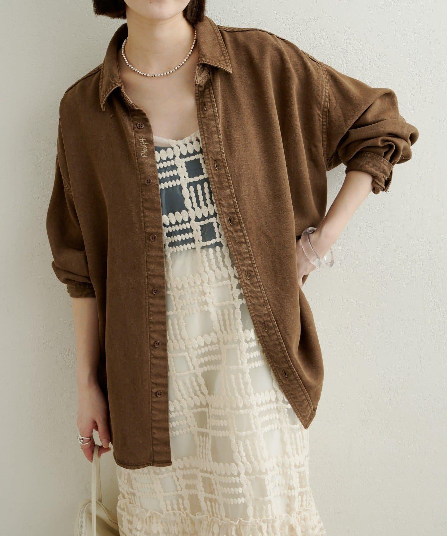 【可搭配套裝穿著◎】刺繡天絲柔軟寬鬆襯衫