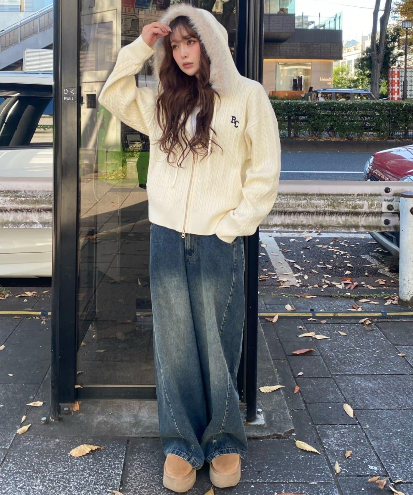 鉚釘裝飾寬鬆牛仔褲