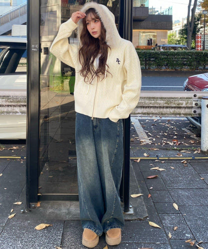 鉚釘裝飾寬鬆牛仔褲